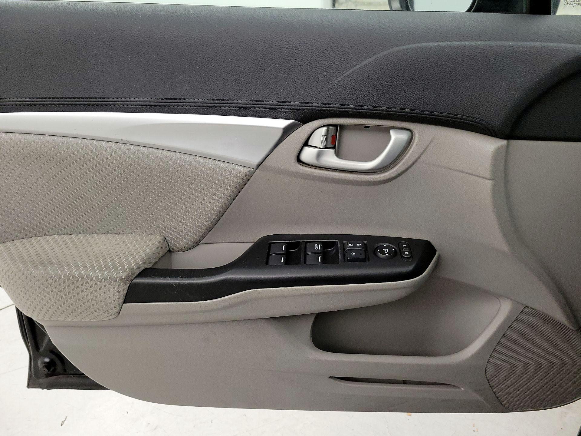 Thumbnail: 2015 Honda Civic - 12