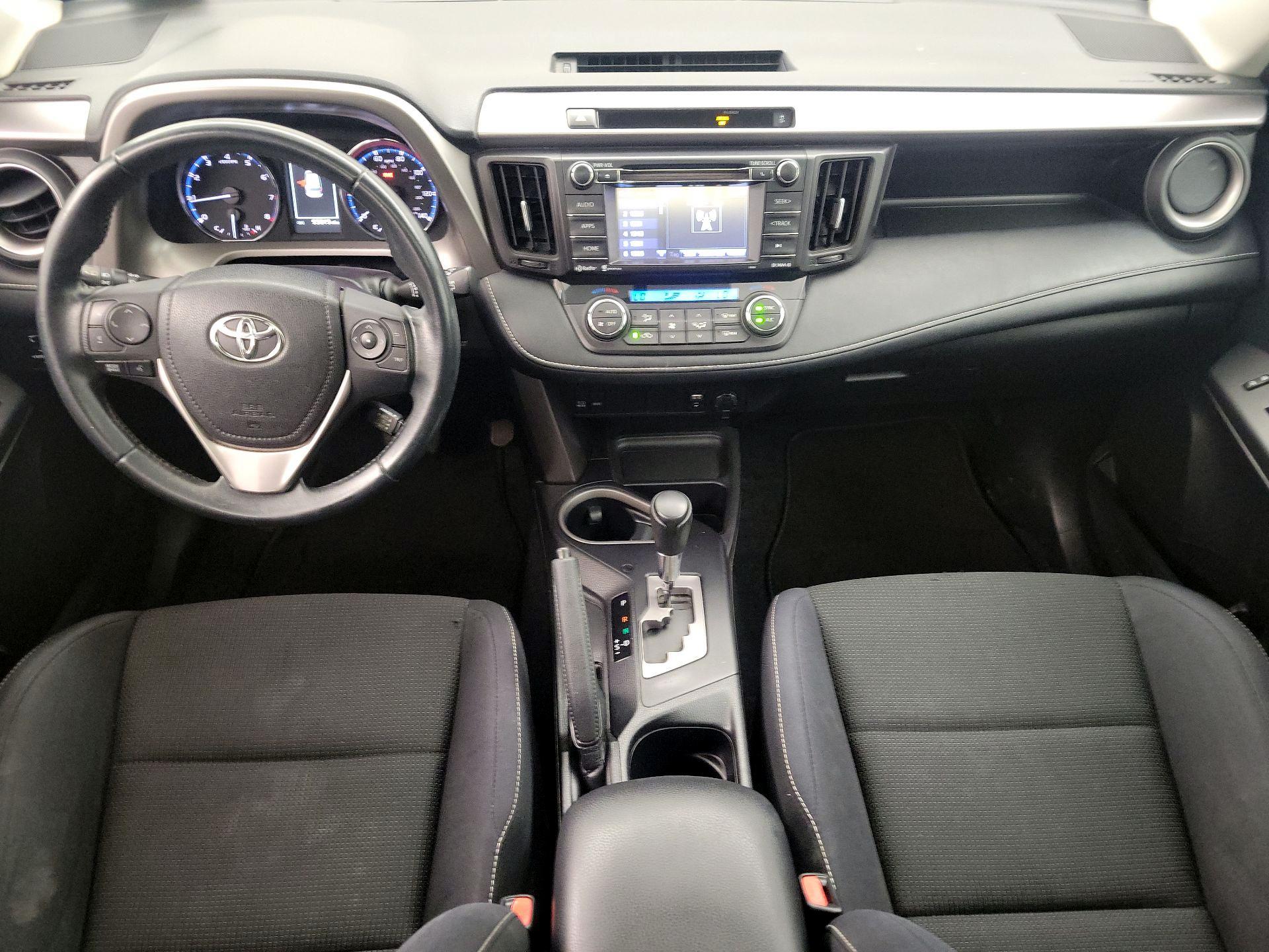 Thumbnail: 2016 Toyota RAV4 - 9