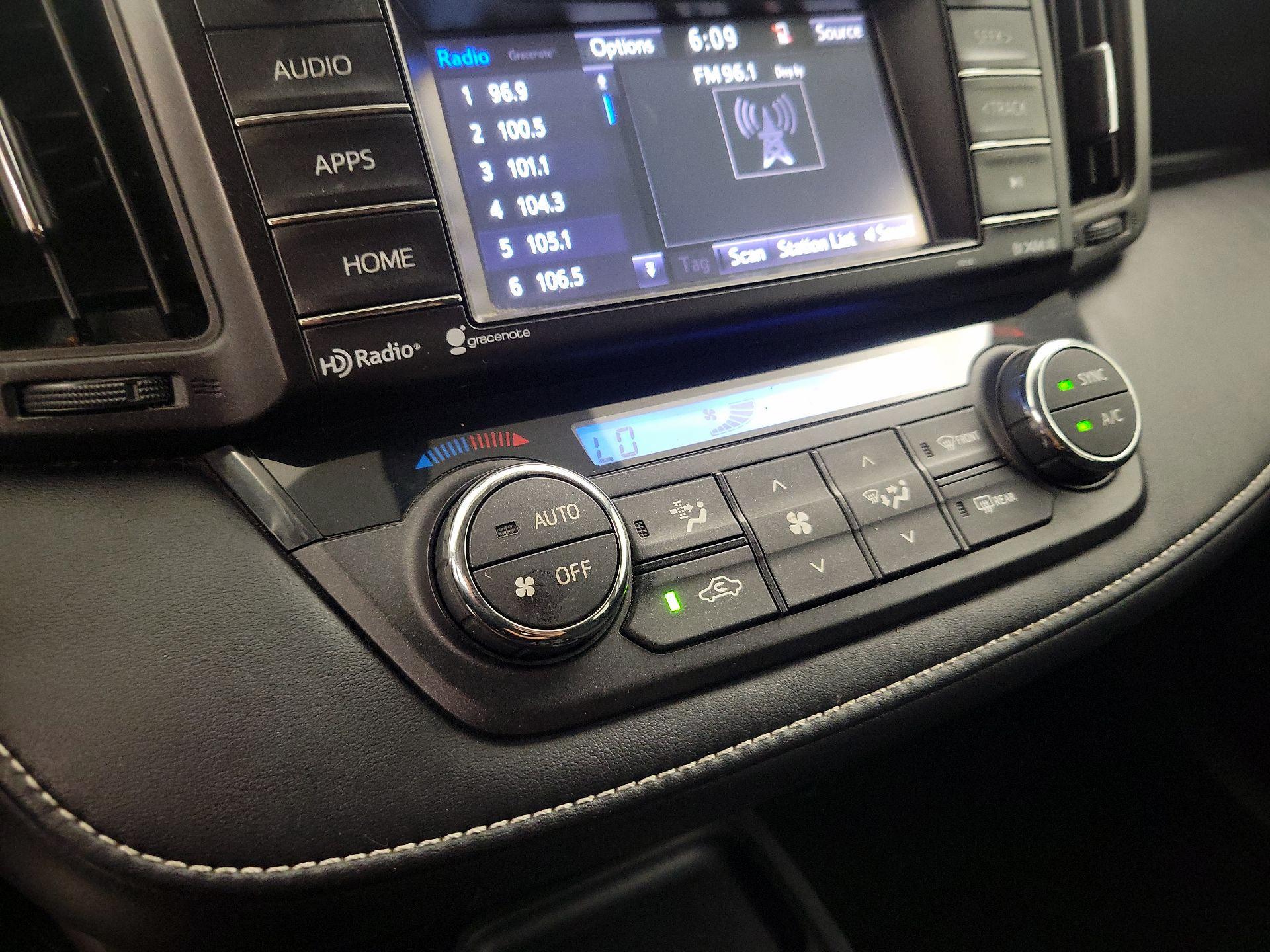 Thumbnail: 2016 Toyota RAV4 - 16