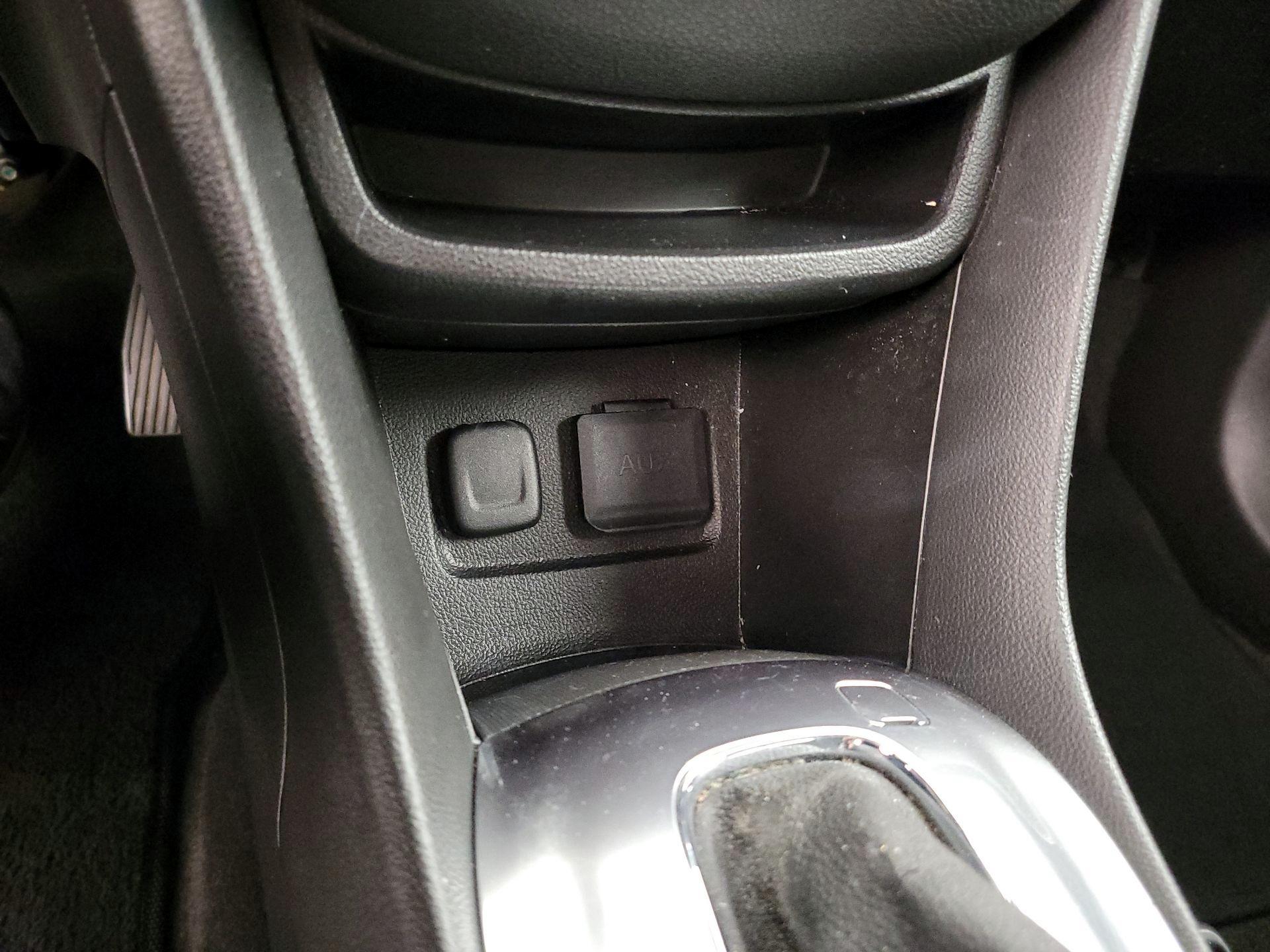 Thumbnail: 2016 Buick Encore - 18