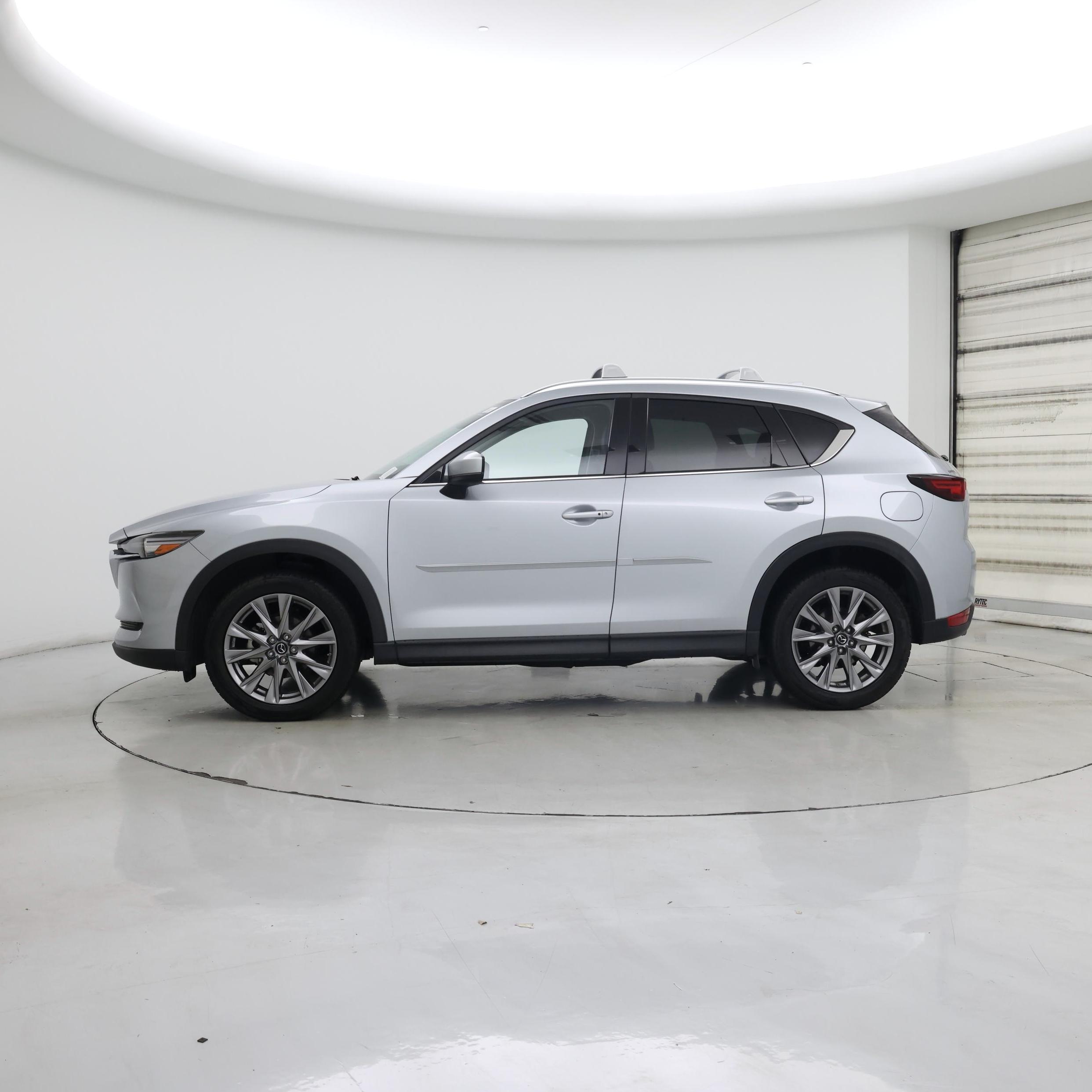 Thumbnail: 2020 Mazda CX-5 - 3