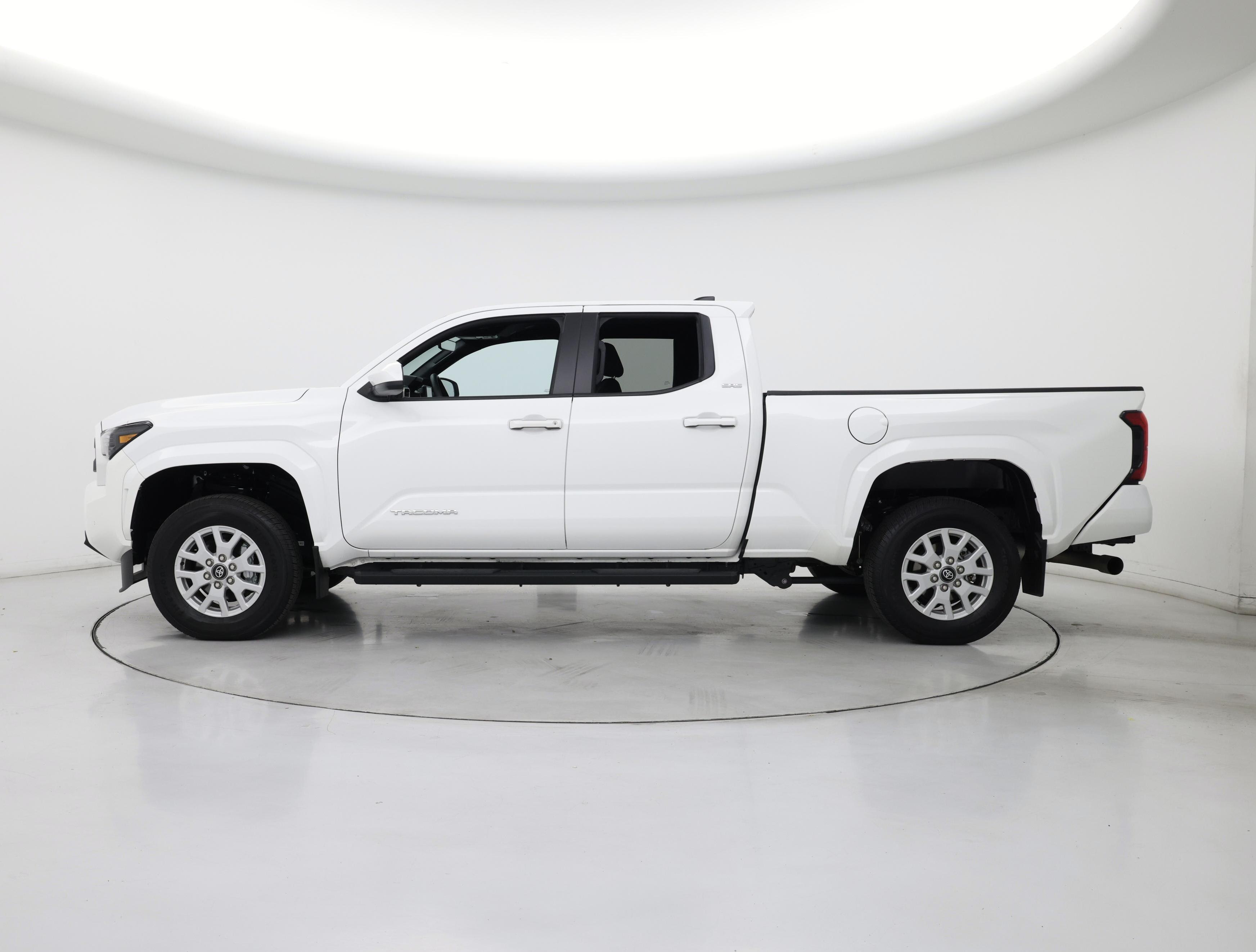 Thumbnail: 2024 Toyota Tacoma - 3