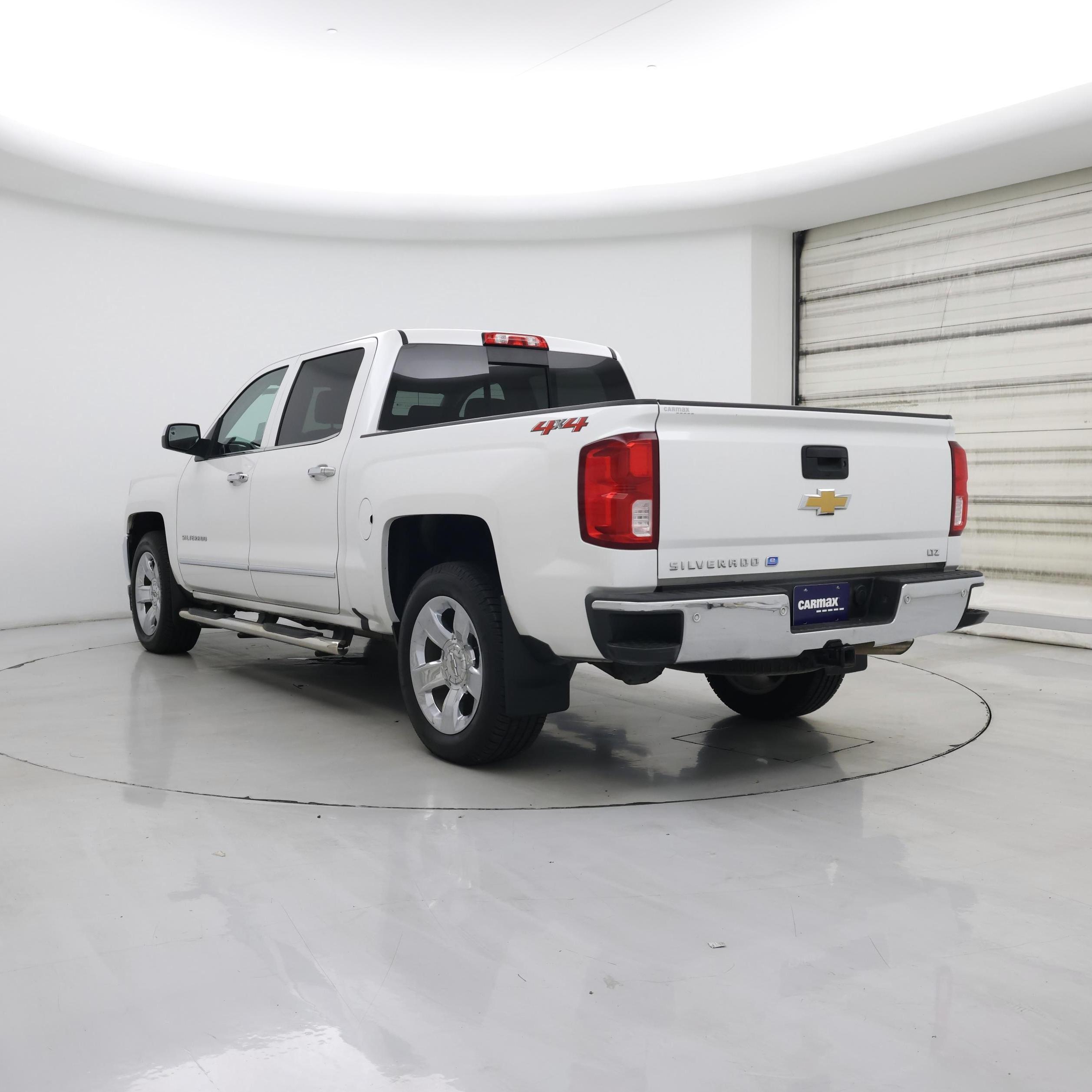 Thumbnail: 2018 Chevrolet Silverado 1500 - 2