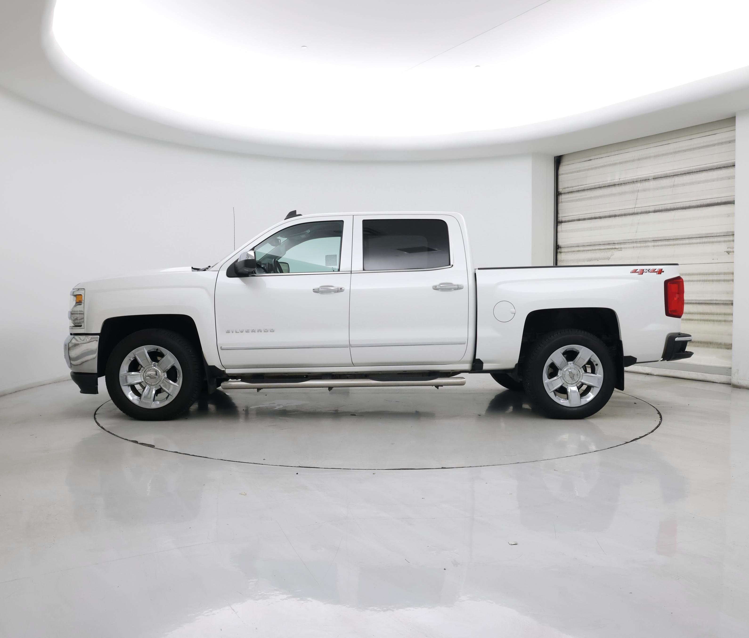 Thumbnail: 2018 Chevrolet Silverado 1500 - 3