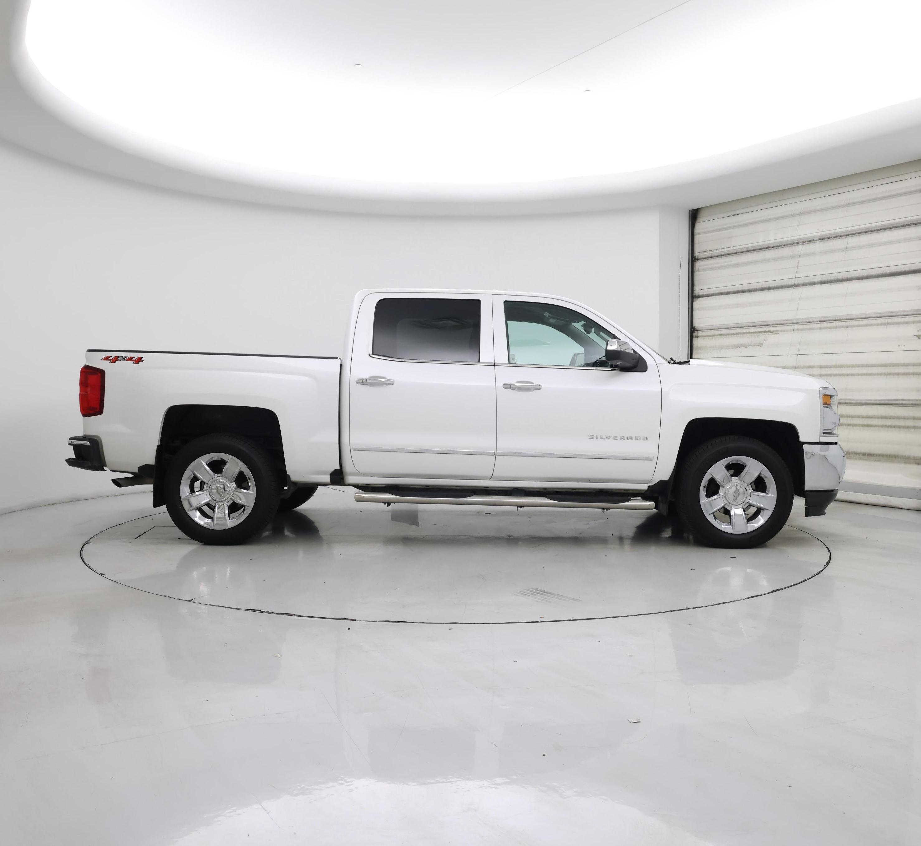 Thumbnail: 2018 Chevrolet Silverado 1500 - 7
