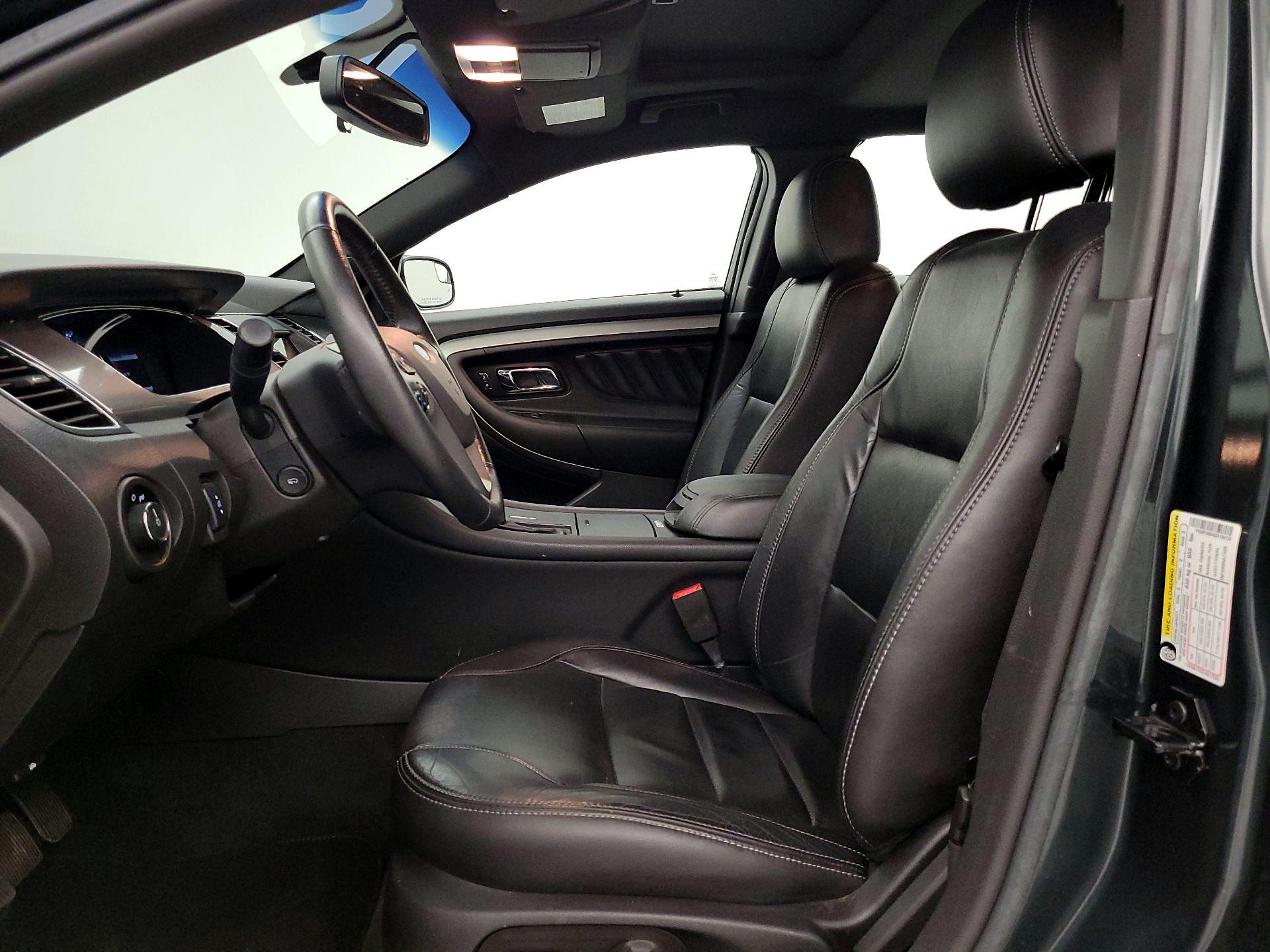 Thumbnail: 2016 Ford Taurus - 11