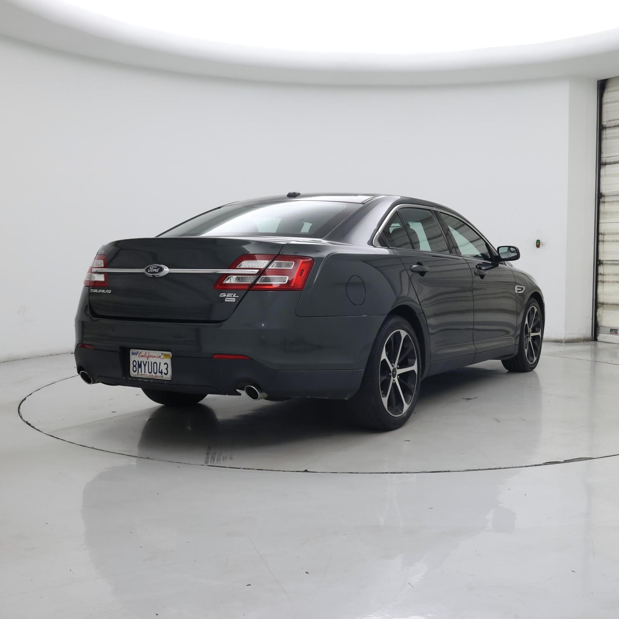 Thumbnail: 2016 Ford Taurus - 8