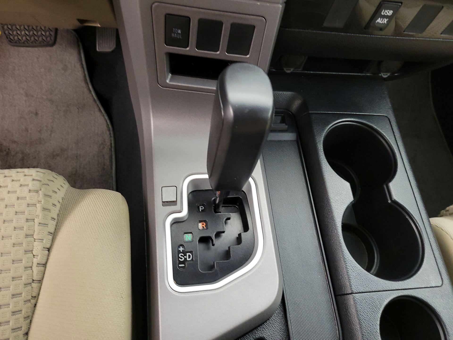 Thumbnail: 2013 Toyota Tundra - 16