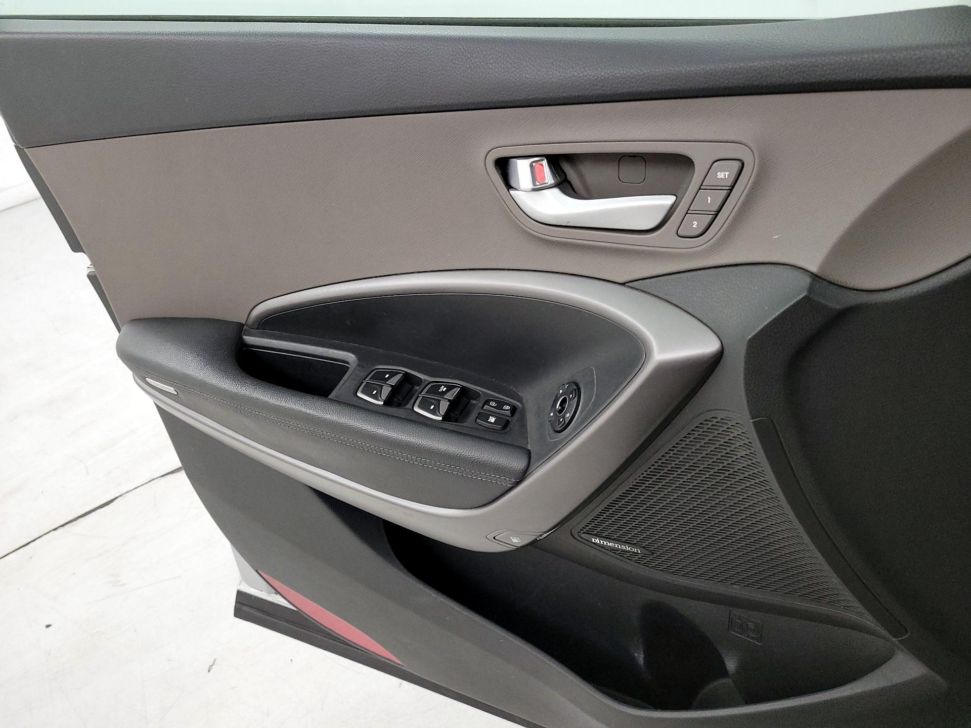 Thumbnail: 2014 Hyundai Santa Fe - 12