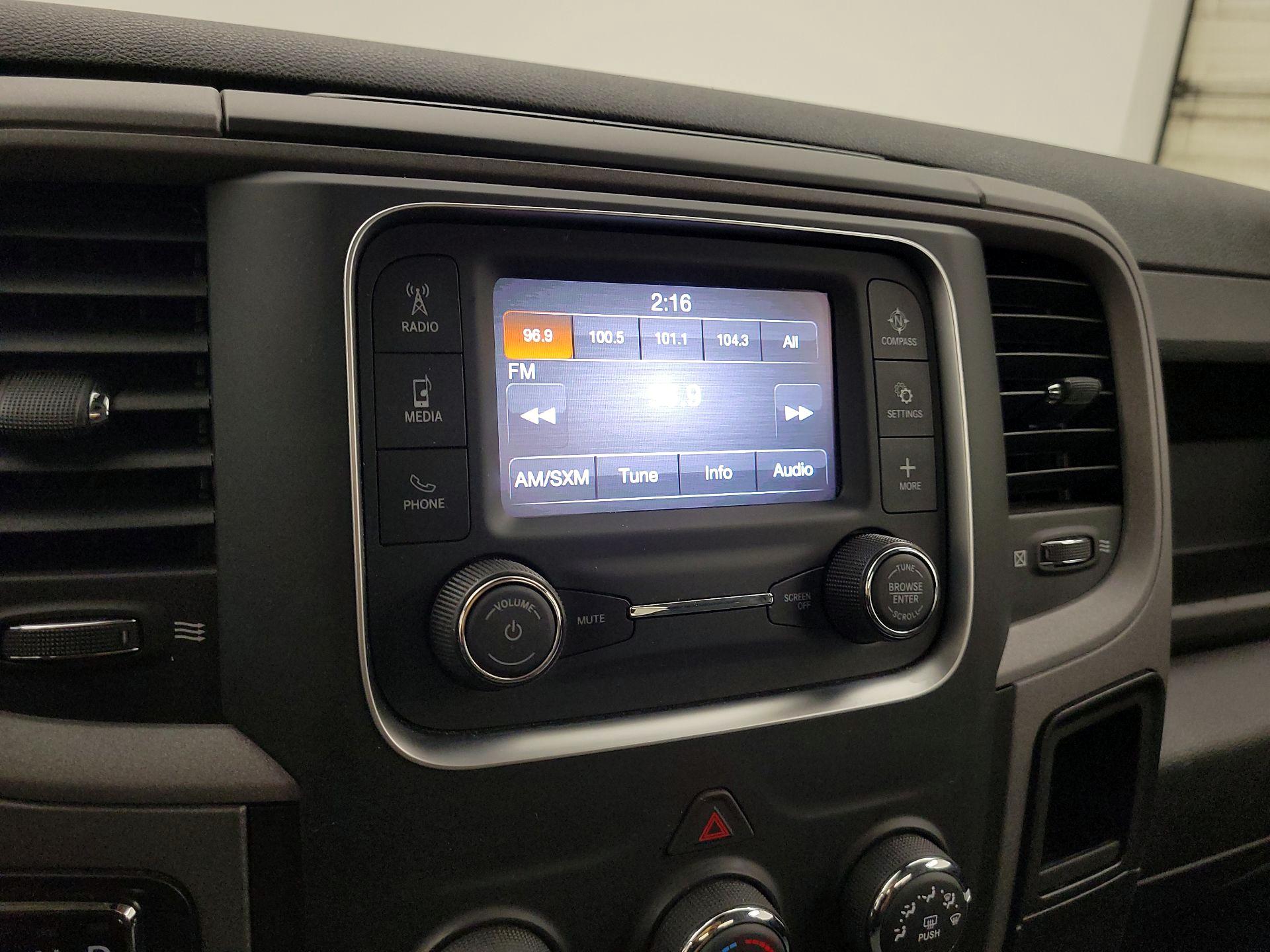 Thumbnail: 2022 RAM 1500 Classic - 15