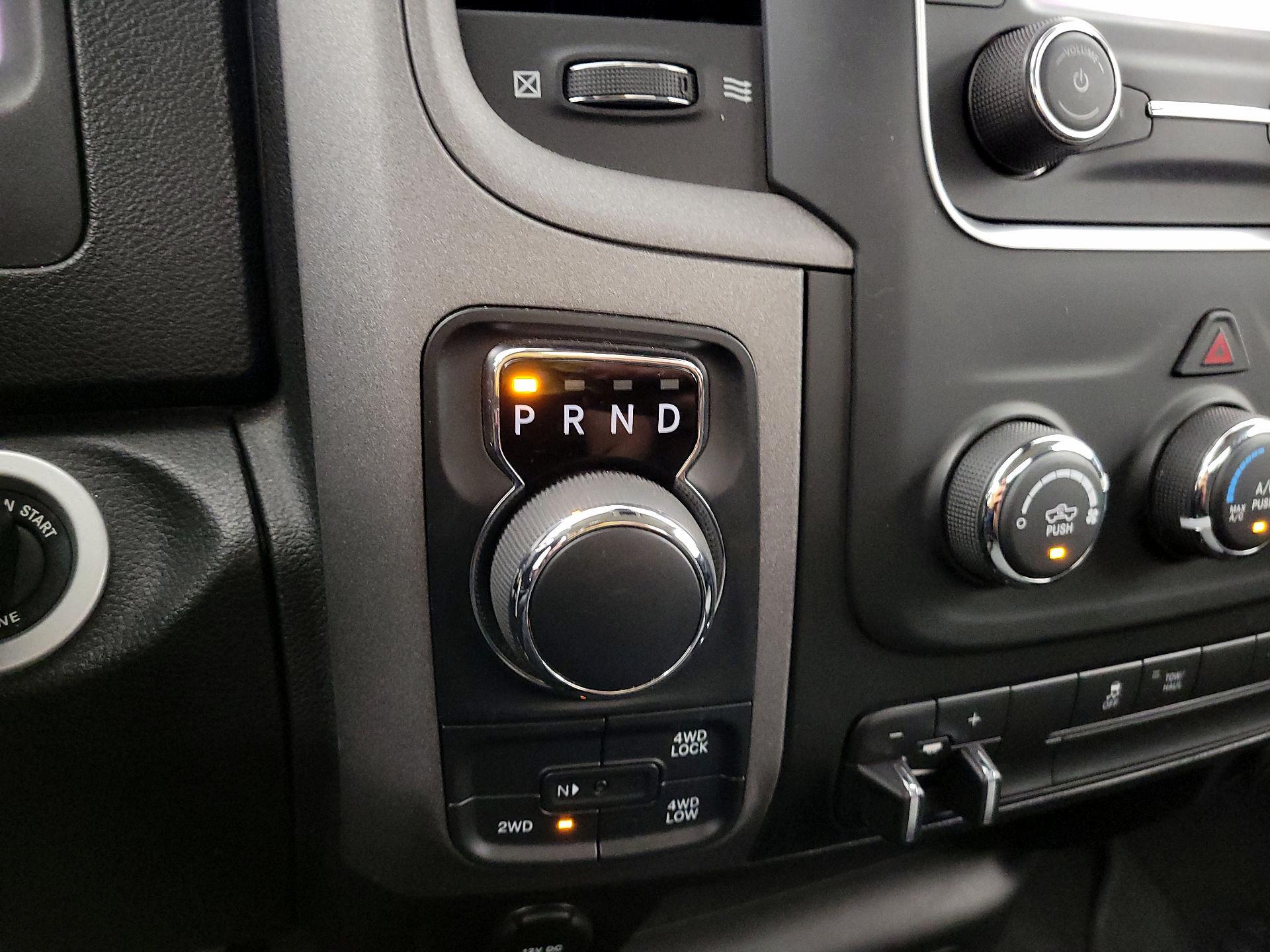 Thumbnail: 2022 RAM 1500 Classic - 17