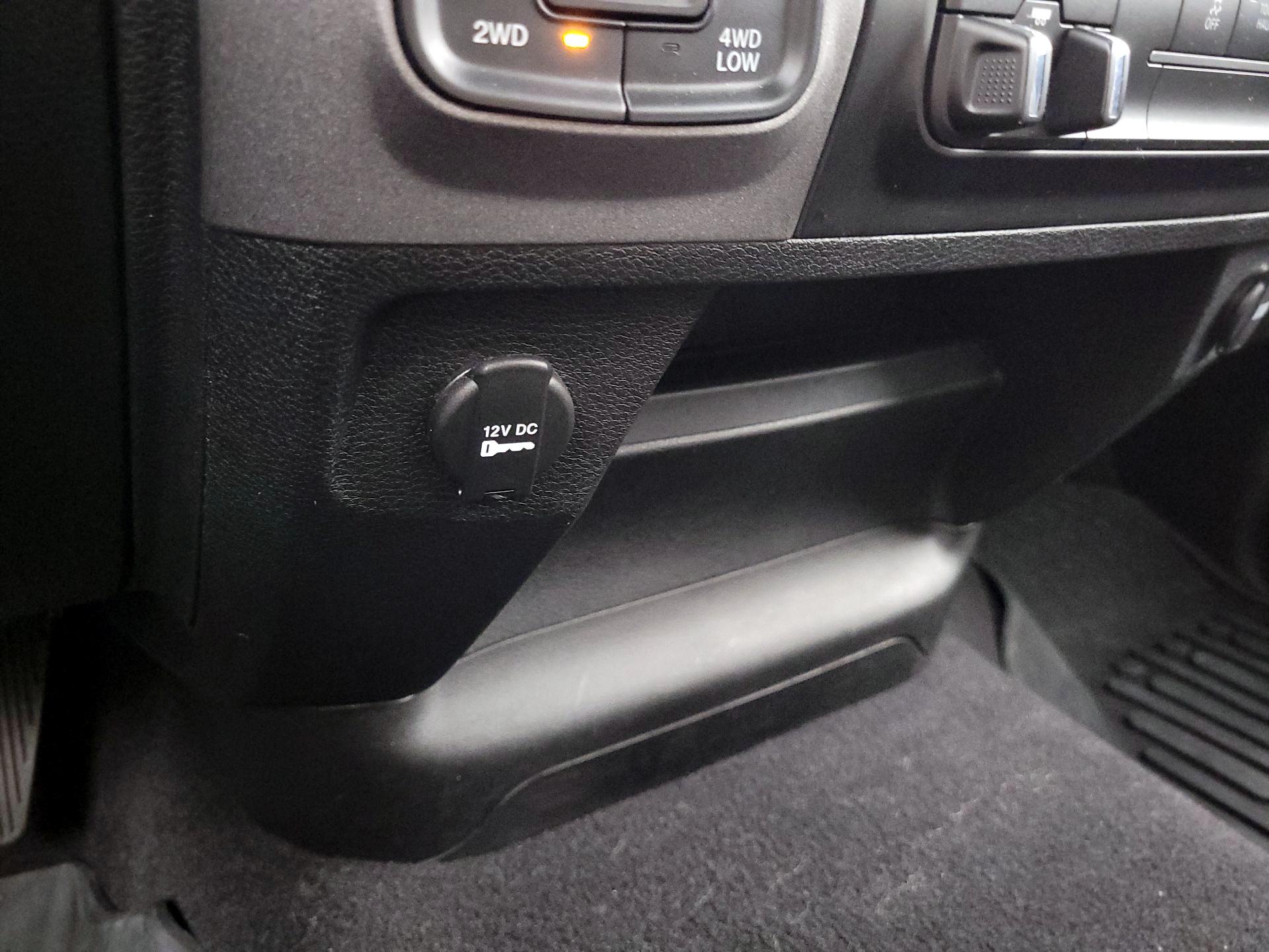 Thumbnail: 2022 RAM 1500 Classic - 18
