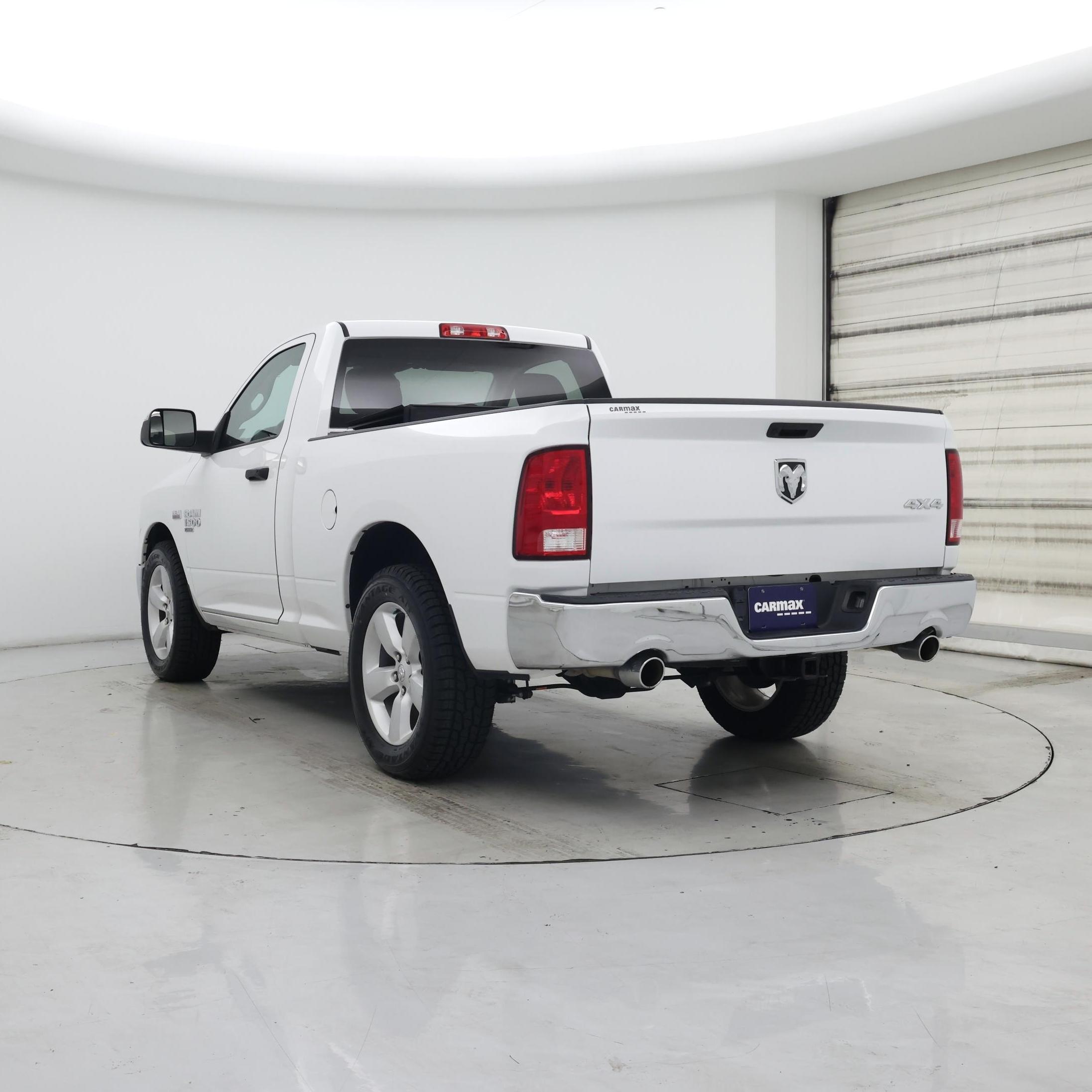 Thumbnail: 2022 RAM 1500 Classic - 2