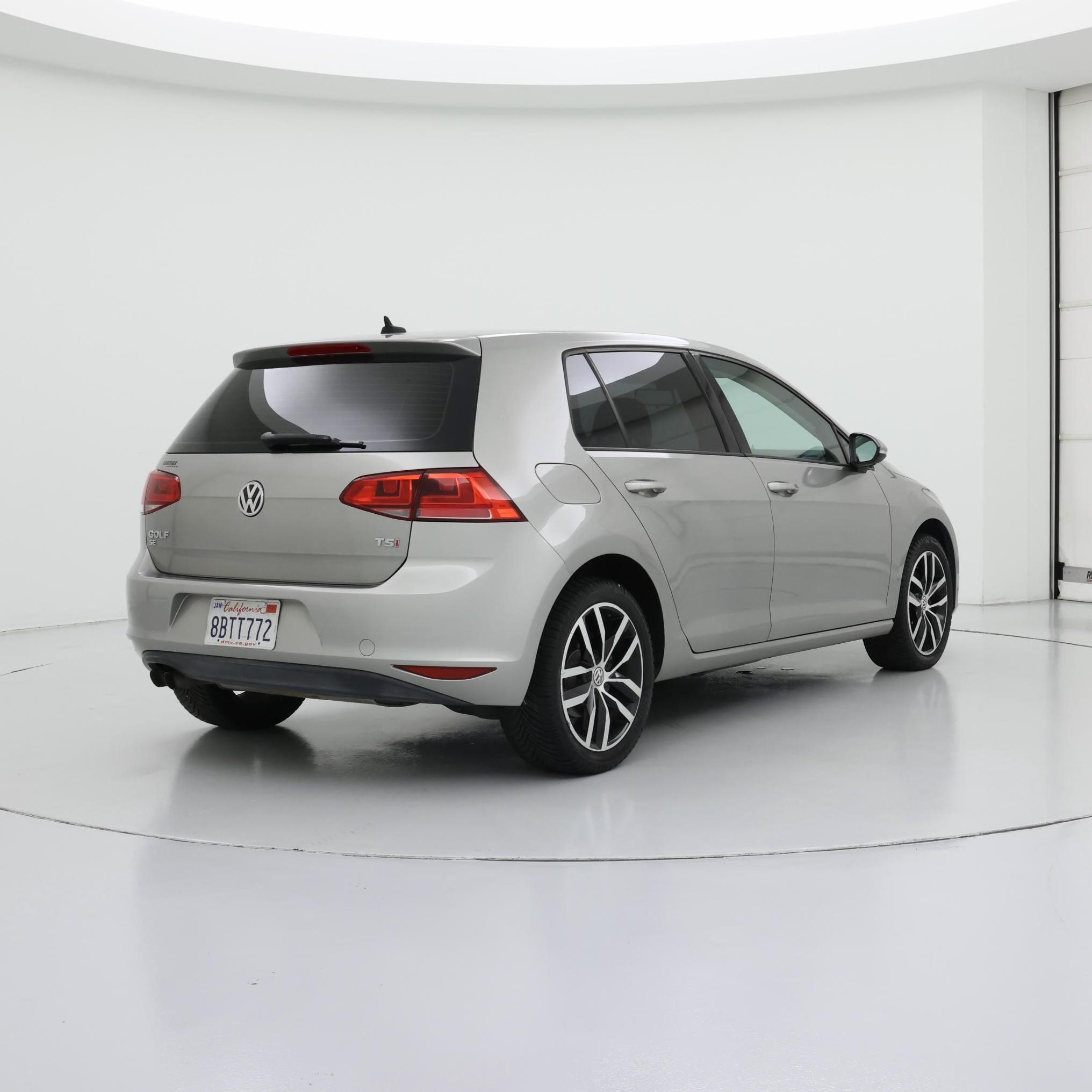 Thumbnail: 2017 Volkswagen Golf - 8