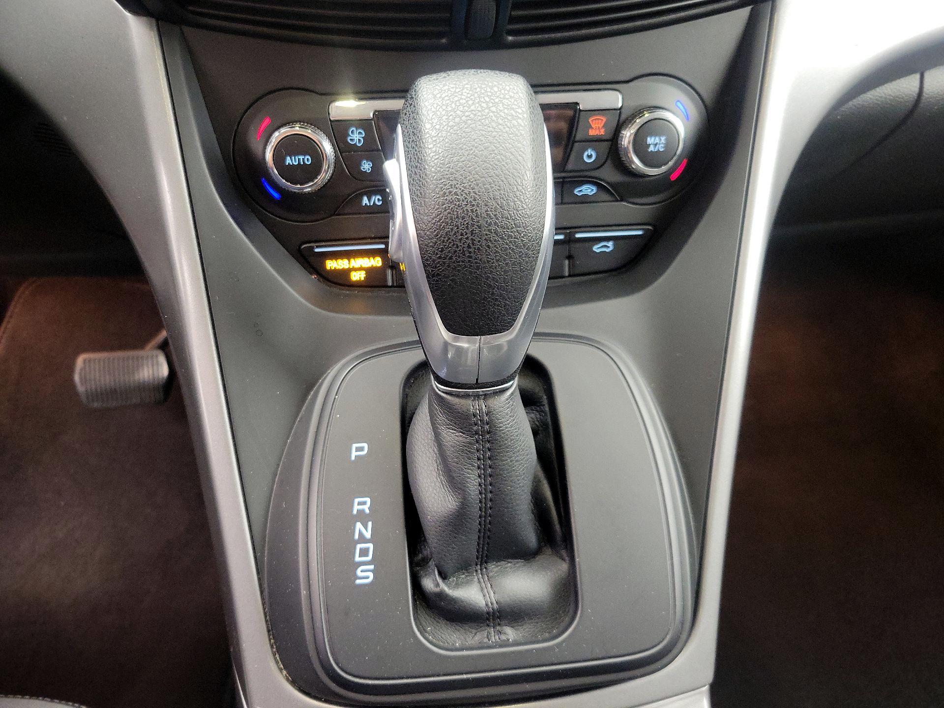 Thumbnail: 2015 Ford Escape - 18