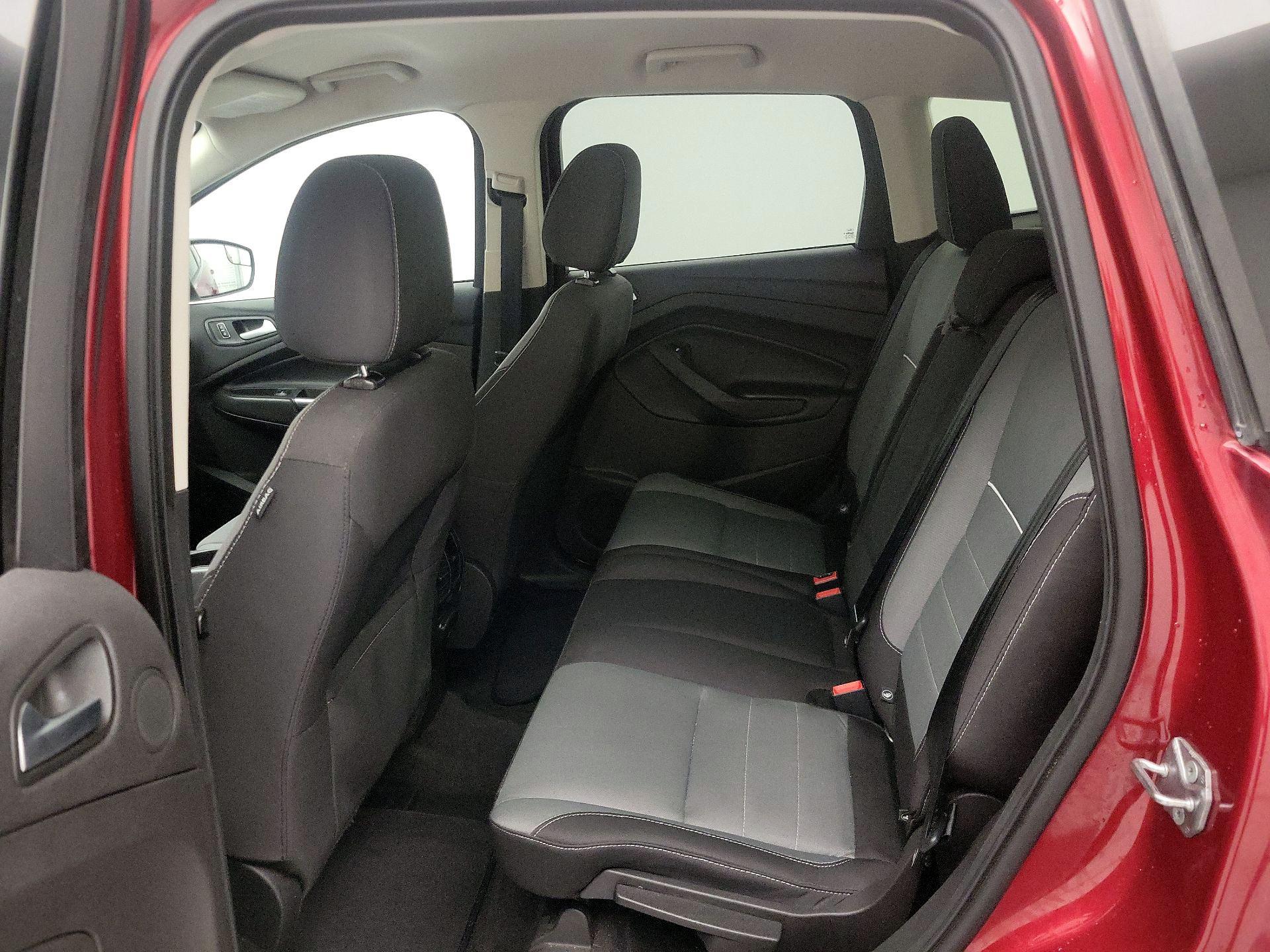 Thumbnail: 2015 Ford Escape - 20