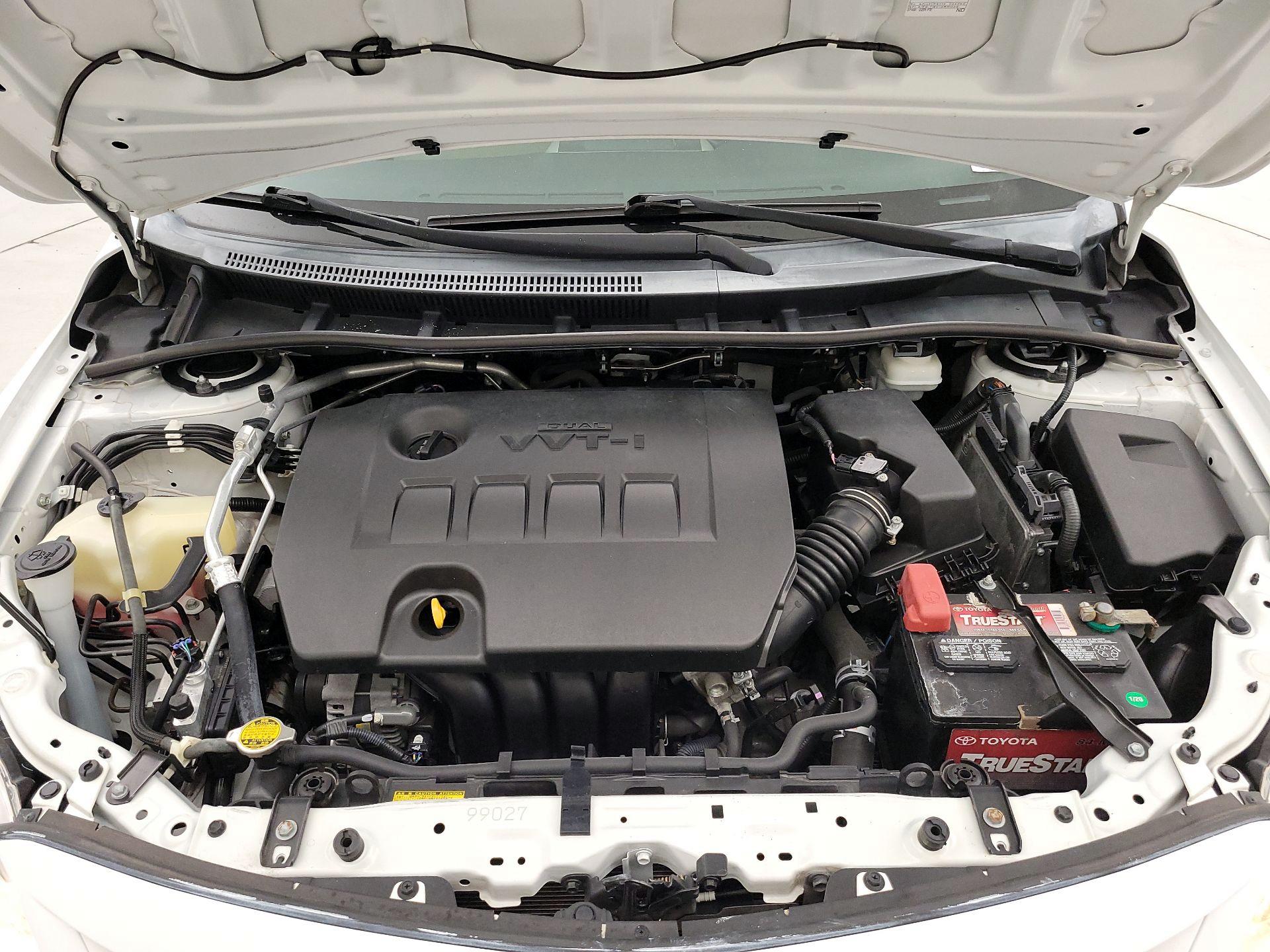 Thumbnail: 2013 Toyota Corolla - 20