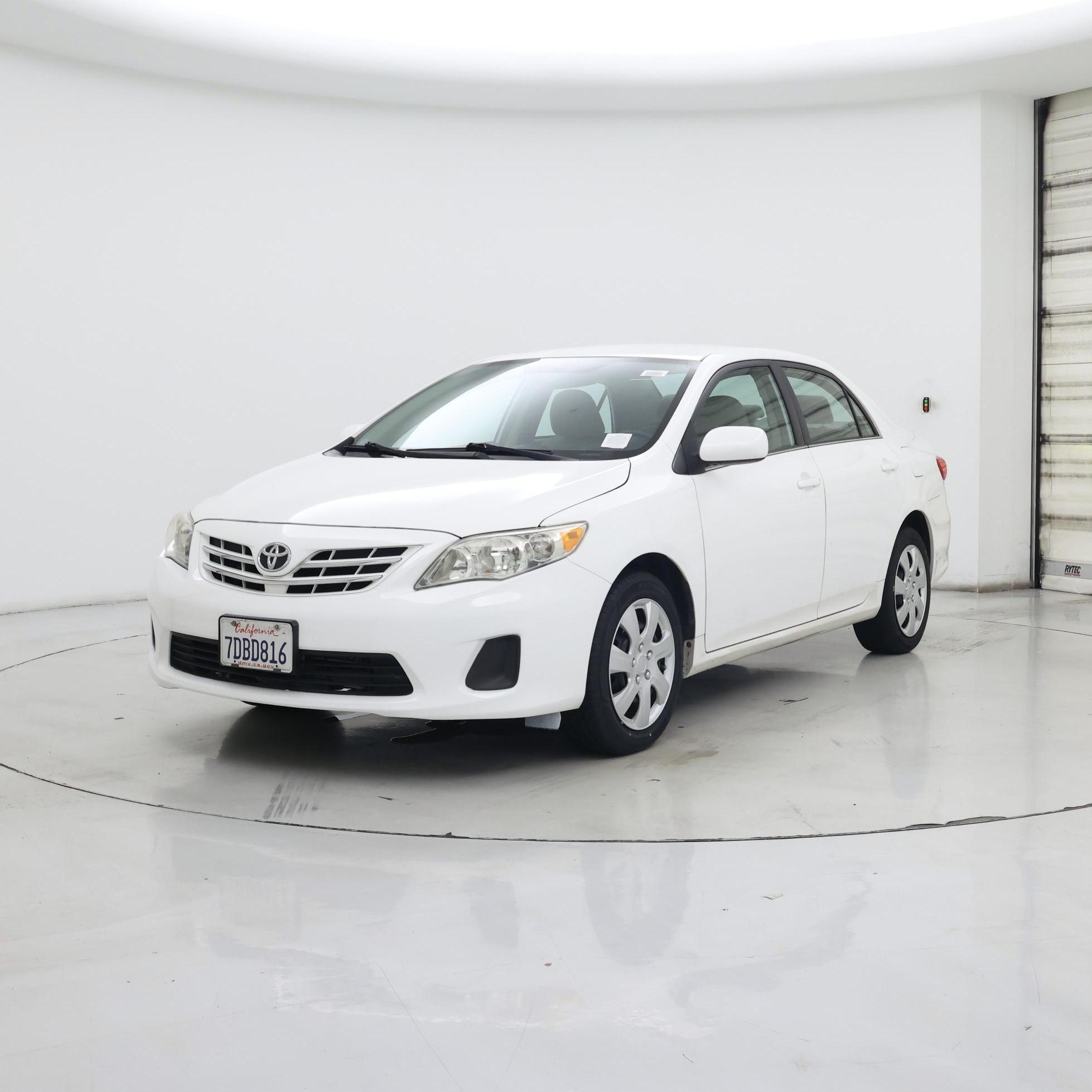 Thumbnail: 2013 Toyota Corolla - 4