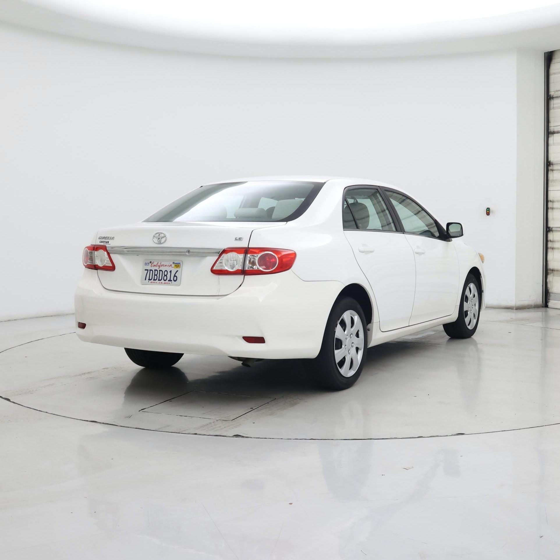 Thumbnail: 2013 Toyota Corolla - 8