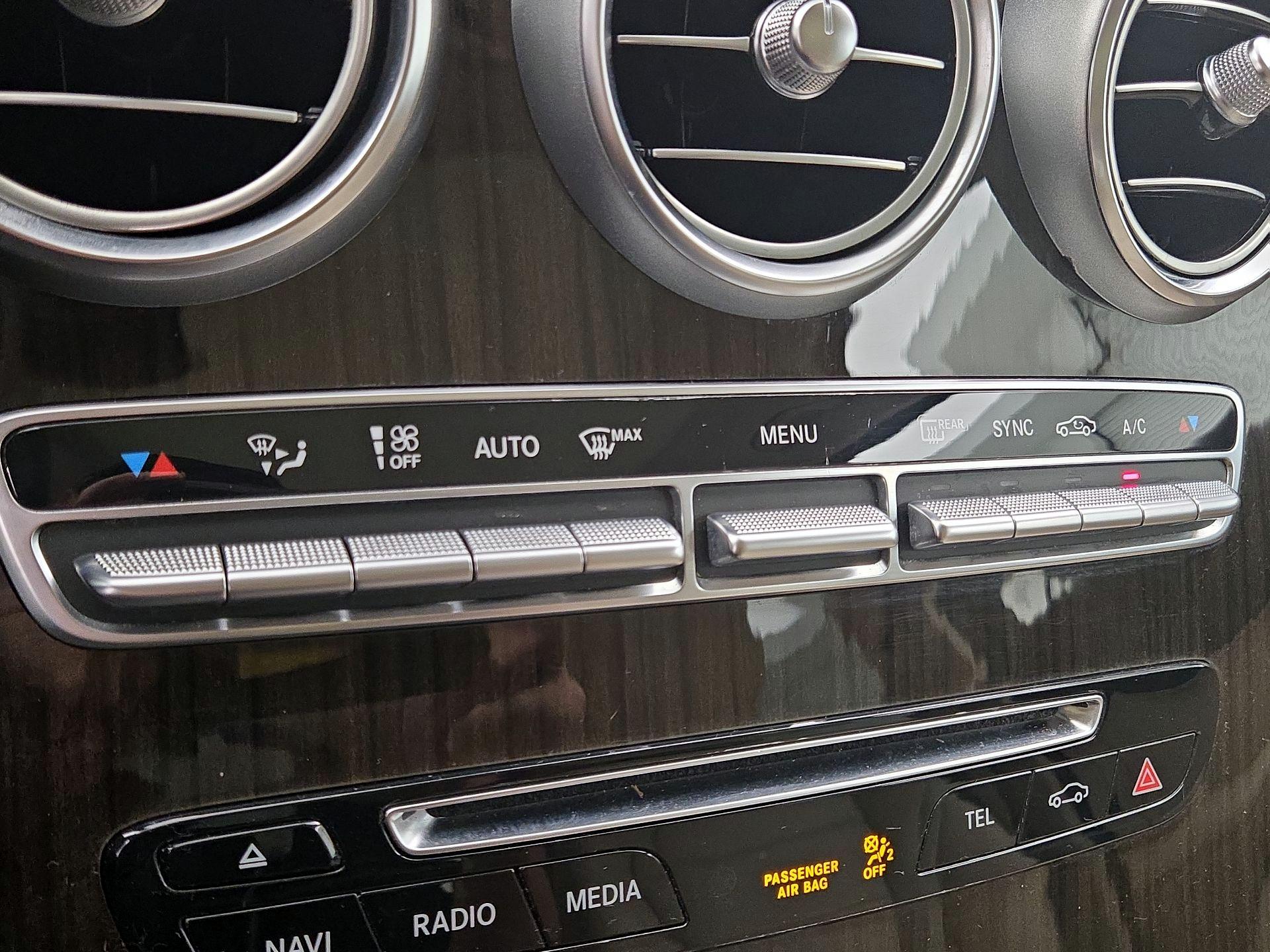 Thumbnail: 2019 Mercedes-Benz GLC - 17