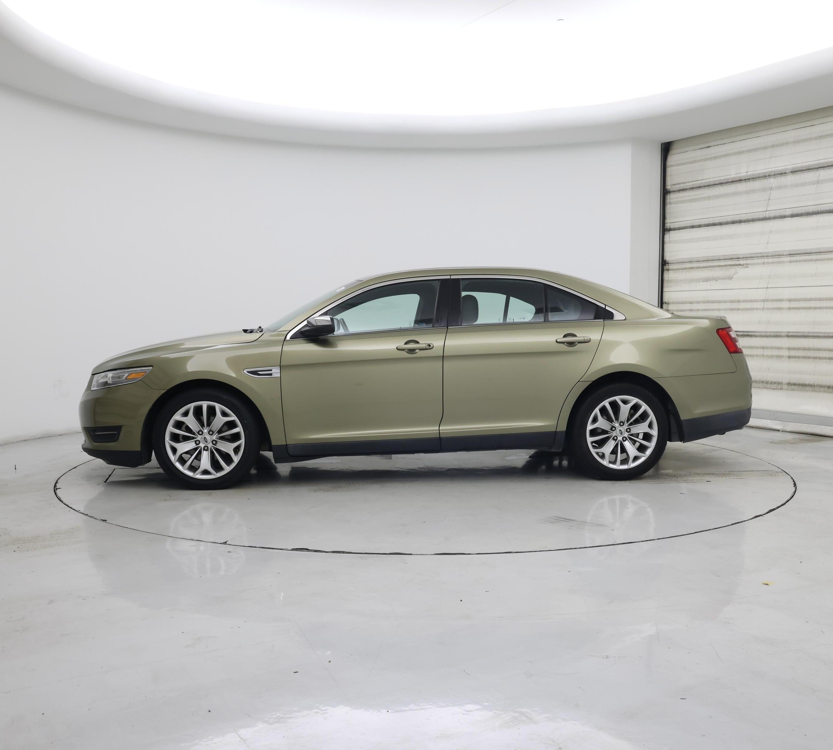 Thumbnail: 2013 Ford Taurus - 3