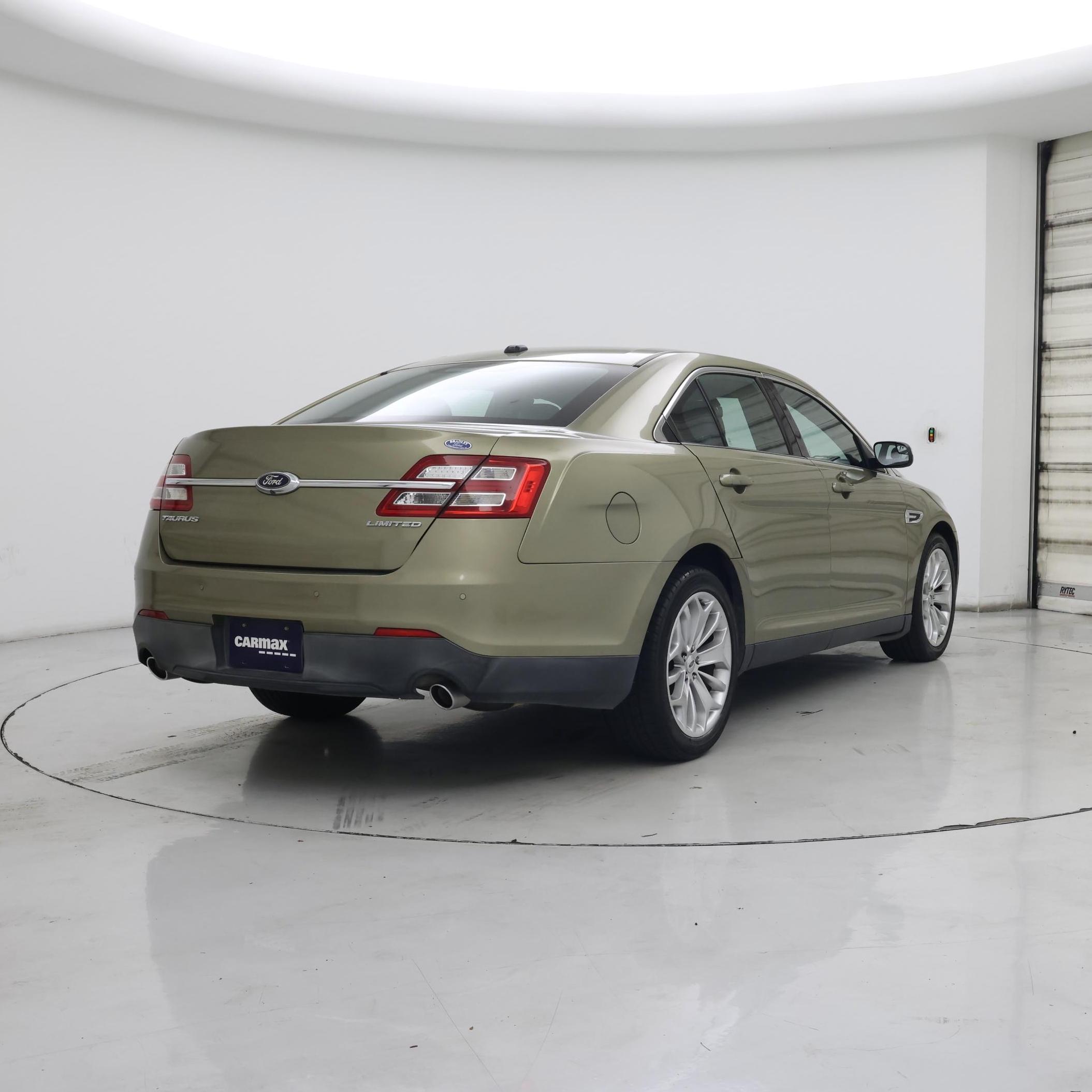 Thumbnail: 2013 Ford Taurus - 8