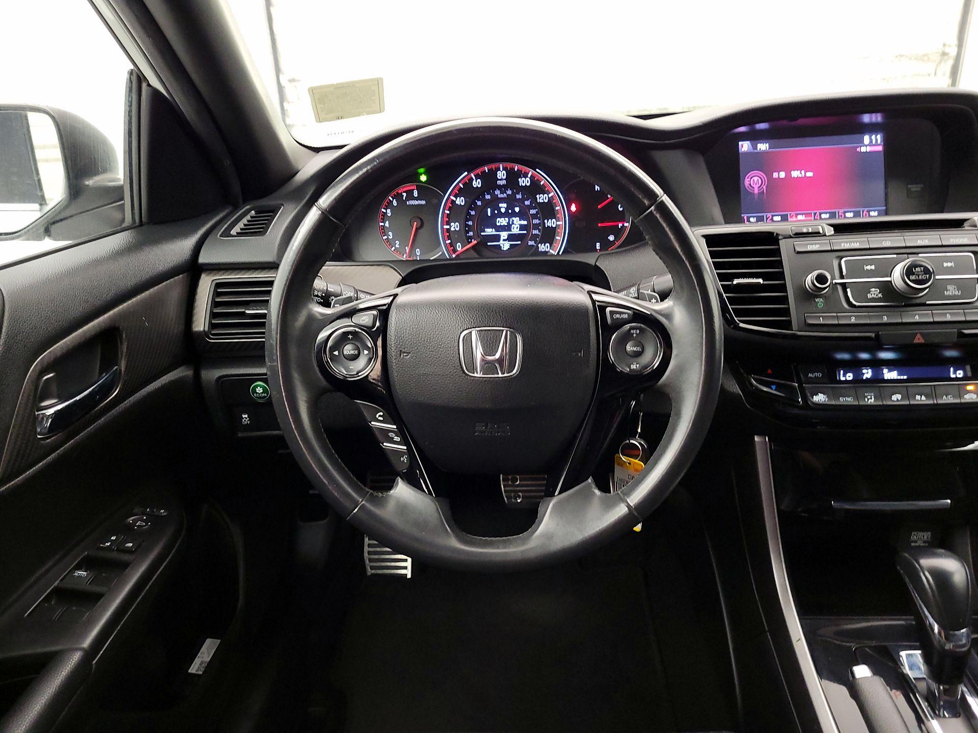 Thumbnail: 2017 Honda Accord - 10