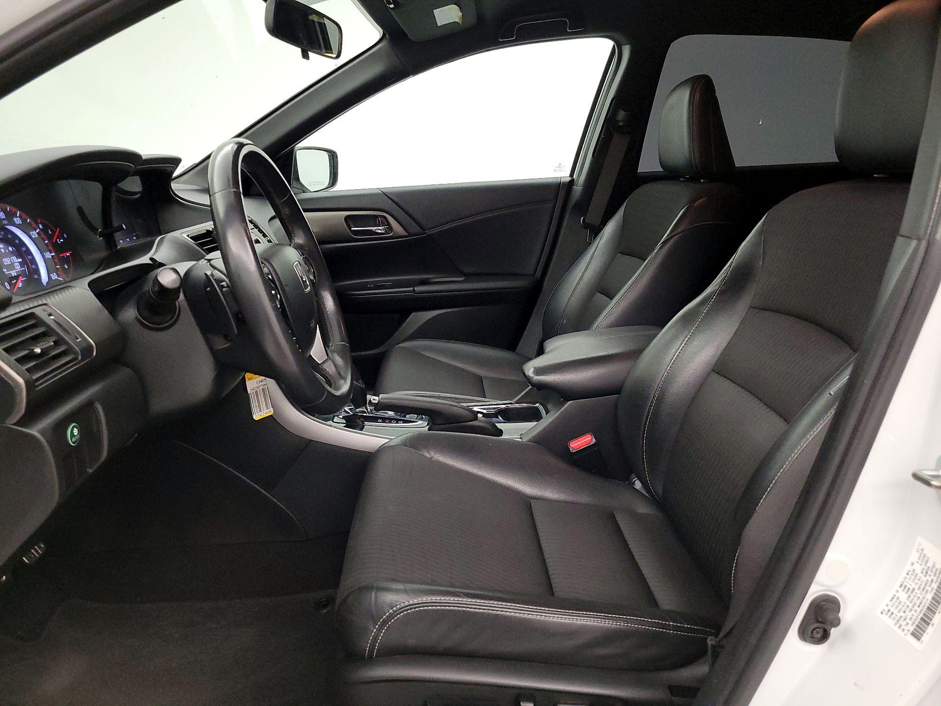 Thumbnail: 2017 Honda Accord - 11