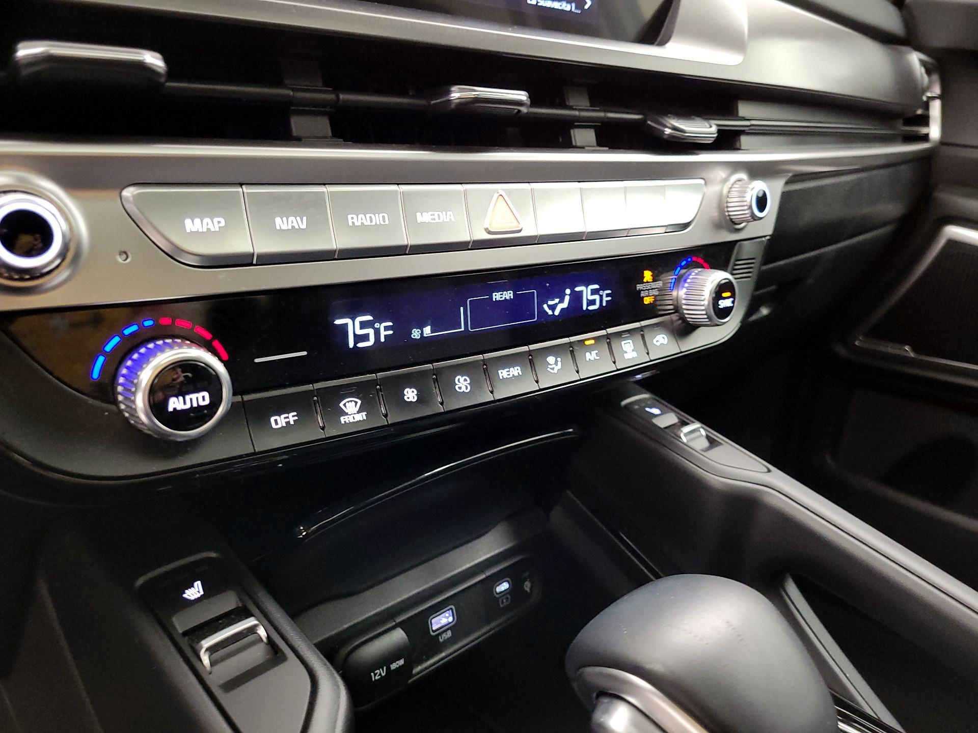 Thumbnail: 2023 Kia Telluride - 15