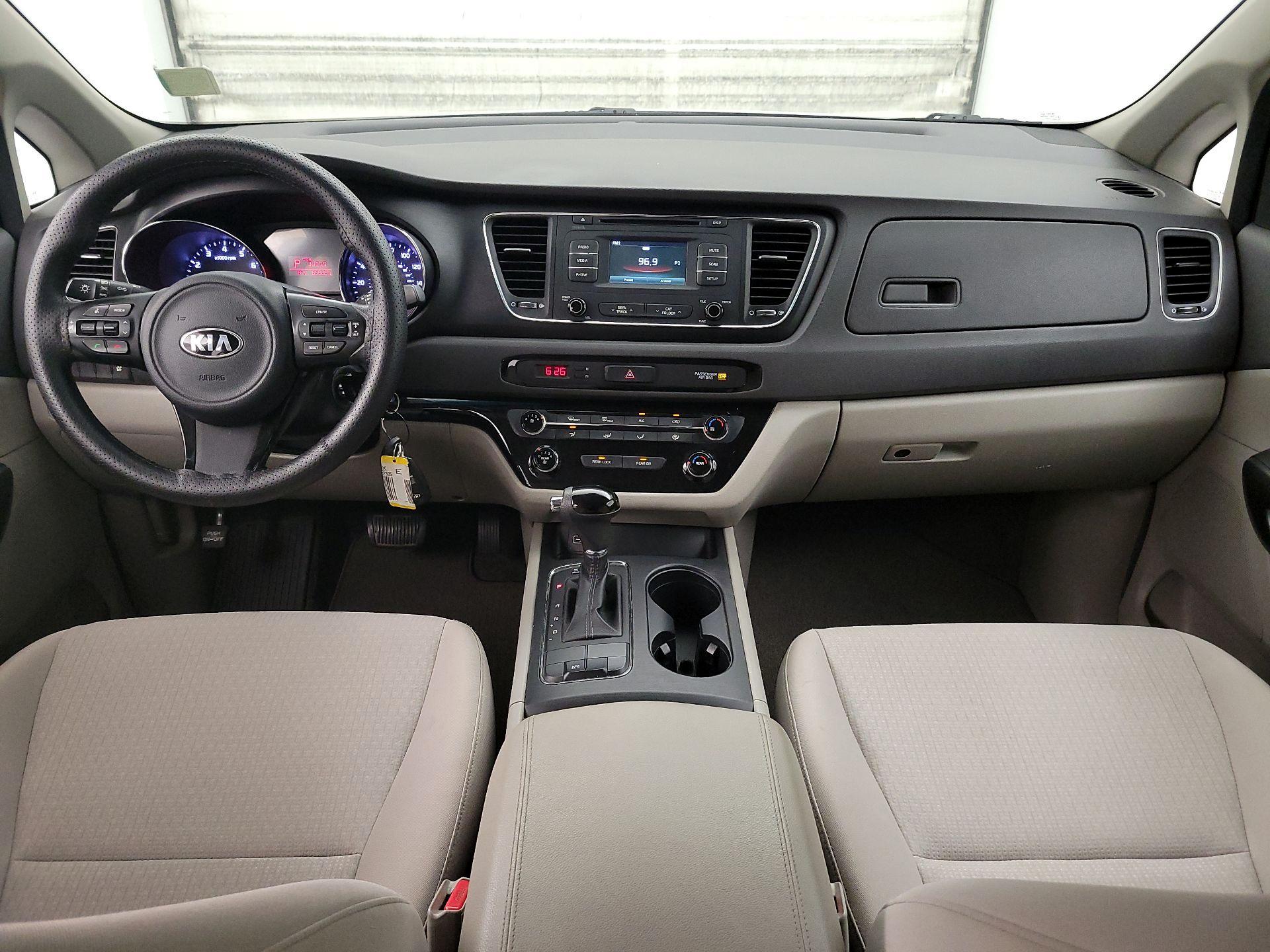 Thumbnail: 2017 Kia Sedona - 9