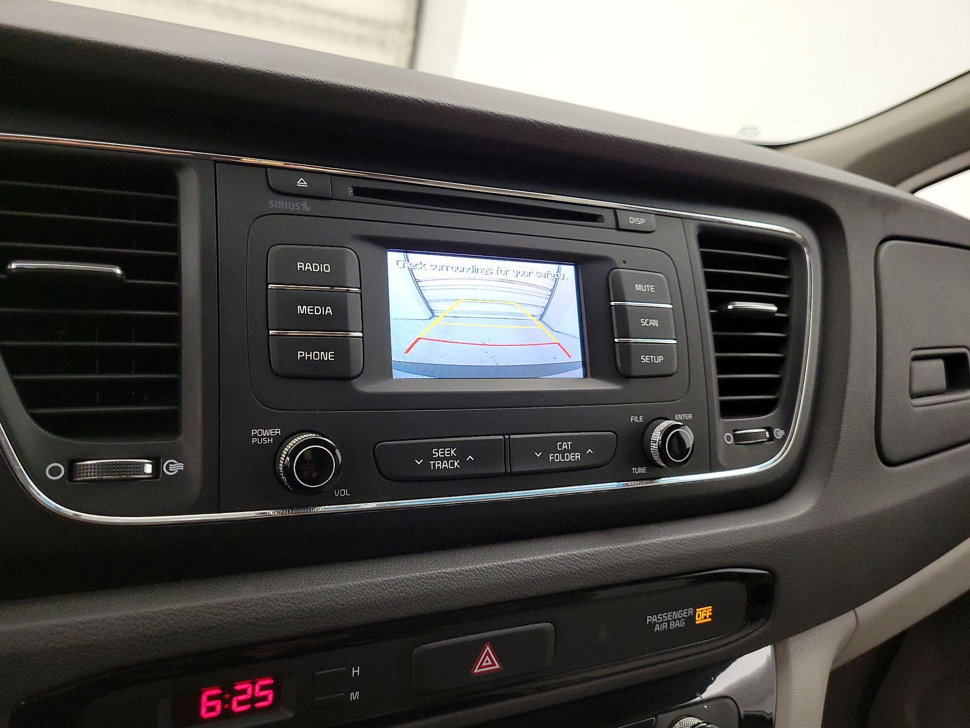 Thumbnail: 2017 Kia Sedona - 14