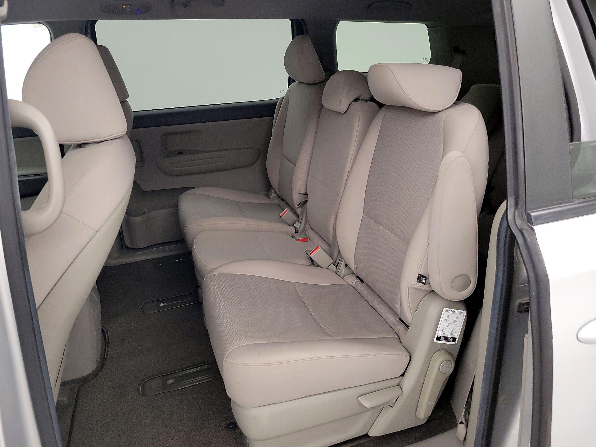 Thumbnail: 2017 Kia Sedona - 19