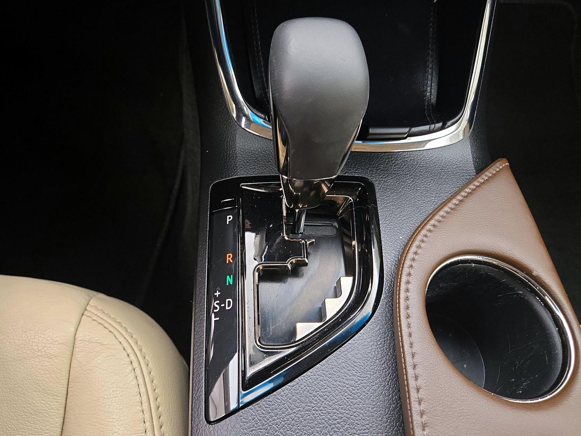 Thumbnail: 2013 Toyota Avalon - 17