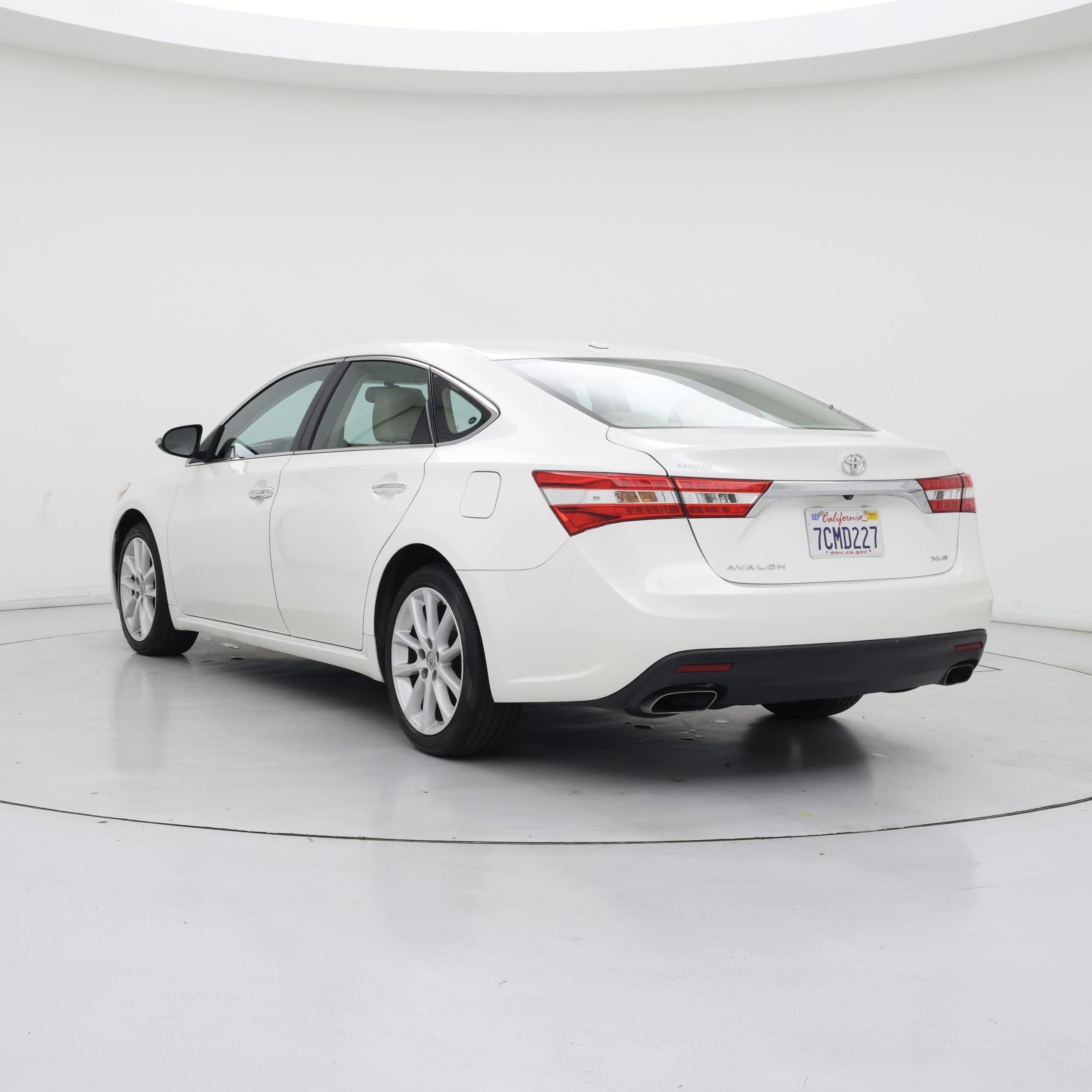 Thumbnail: 2013 Toyota Avalon - 2