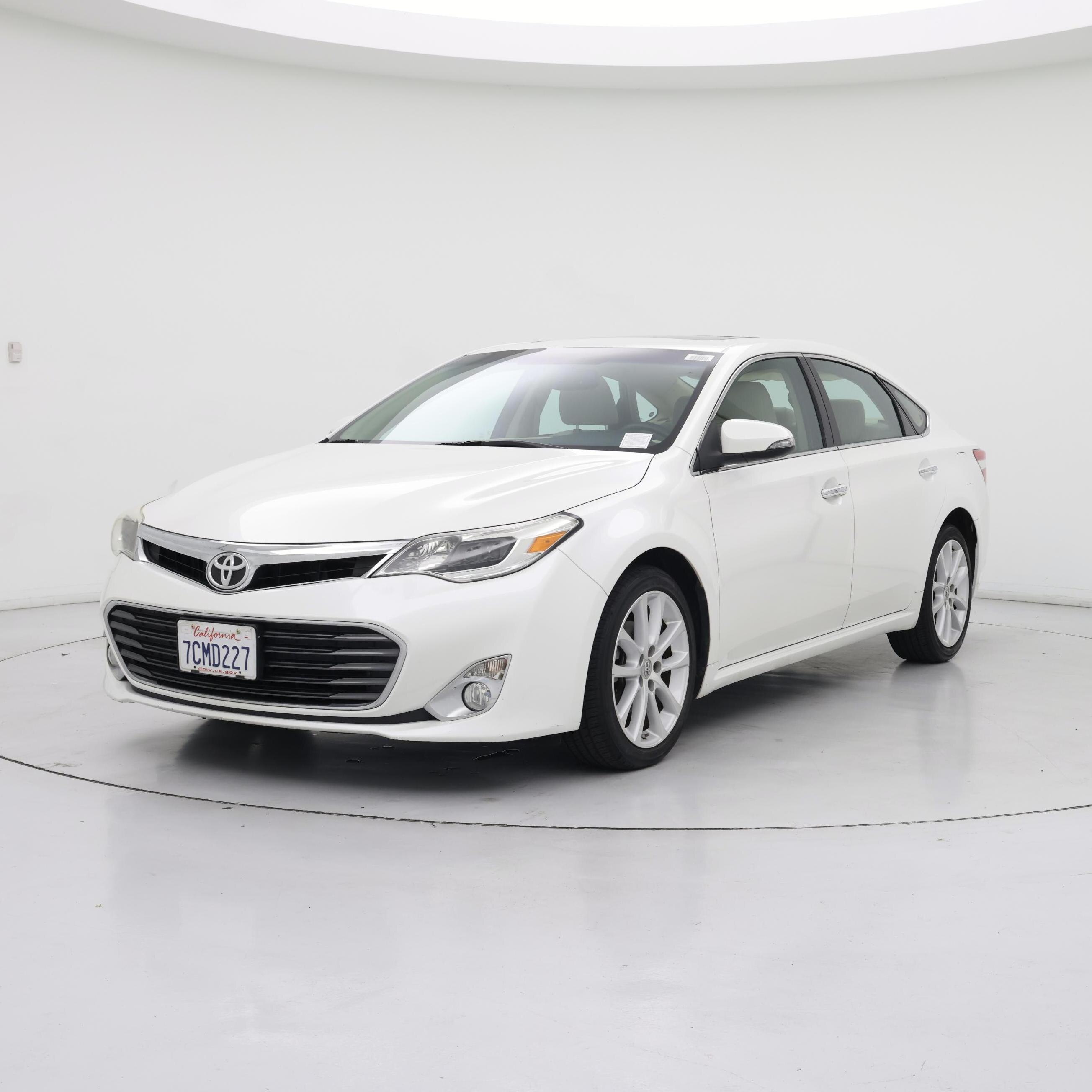 Thumbnail: 2013 Toyota Avalon - 4