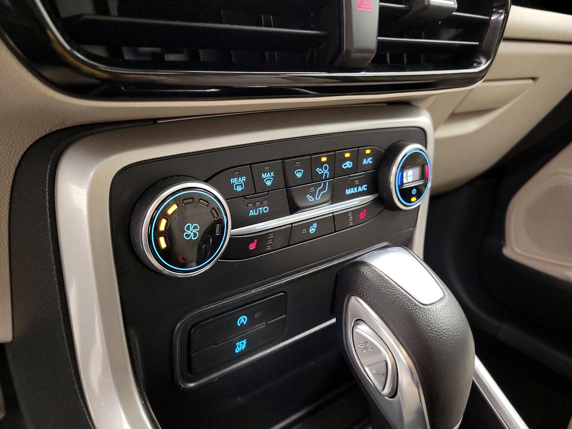 Thumbnail: 2019 Ford EcoSport - 15