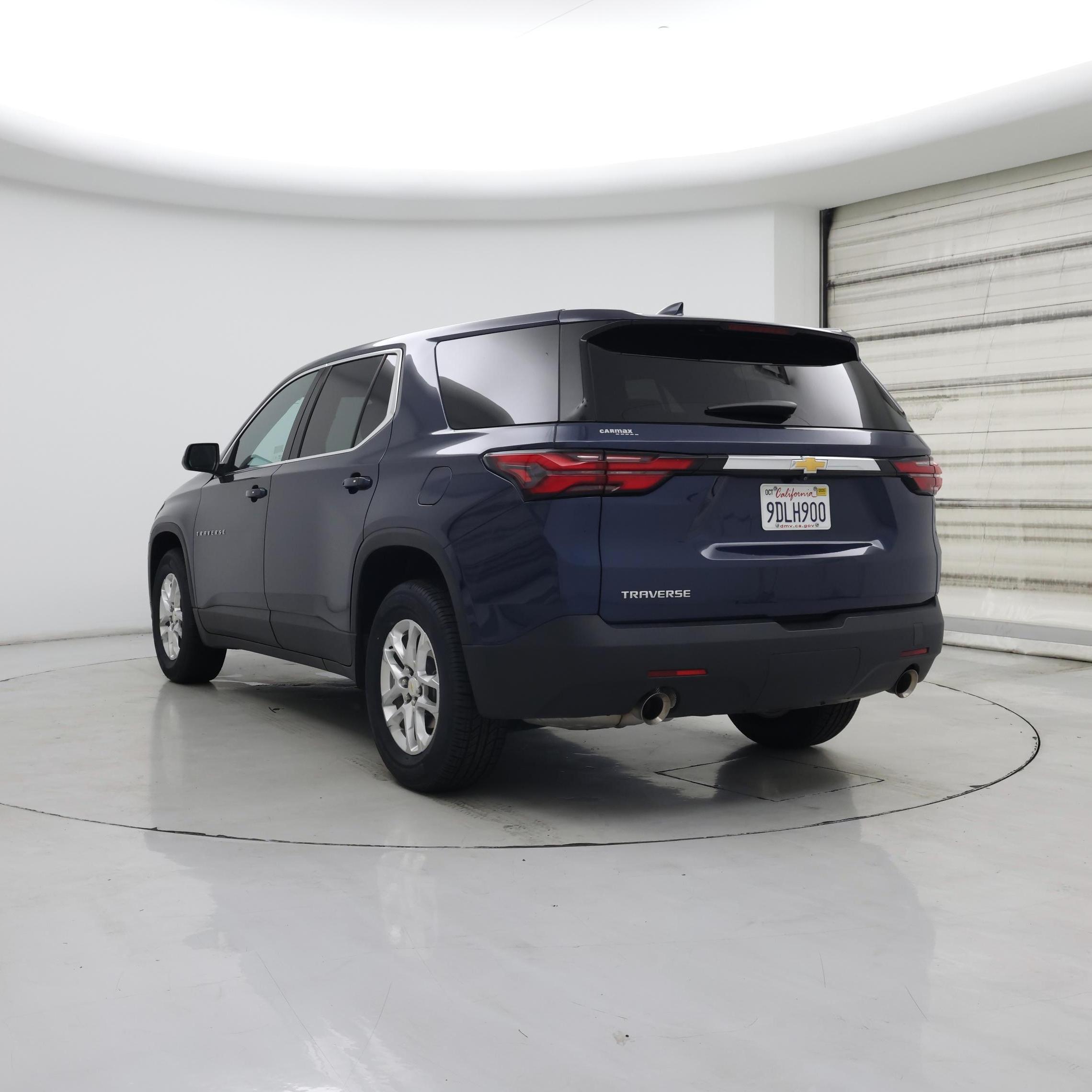Thumbnail: 2023 Chevrolet Traverse - 2