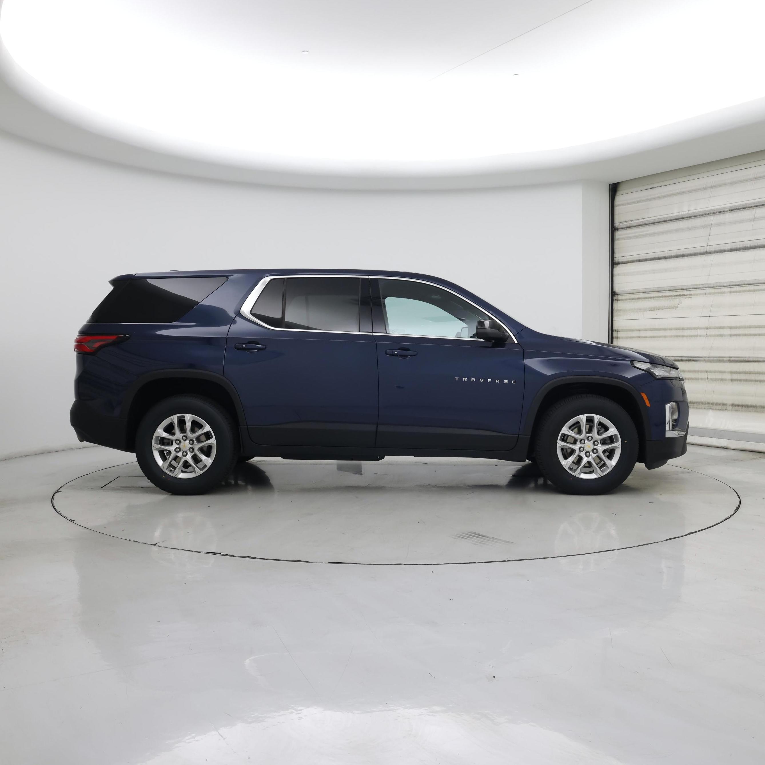 Thumbnail: 2023 Chevrolet Traverse - 7