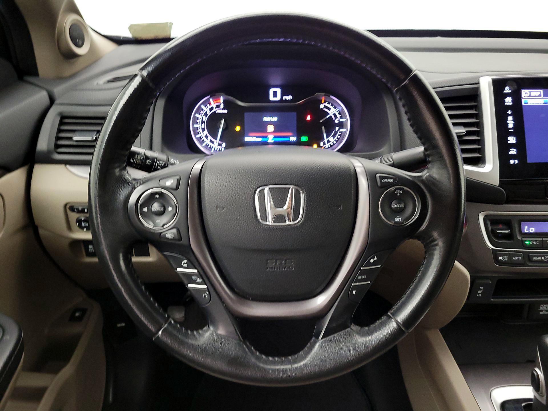 Thumbnail: 2017 Honda Ridgeline - 10