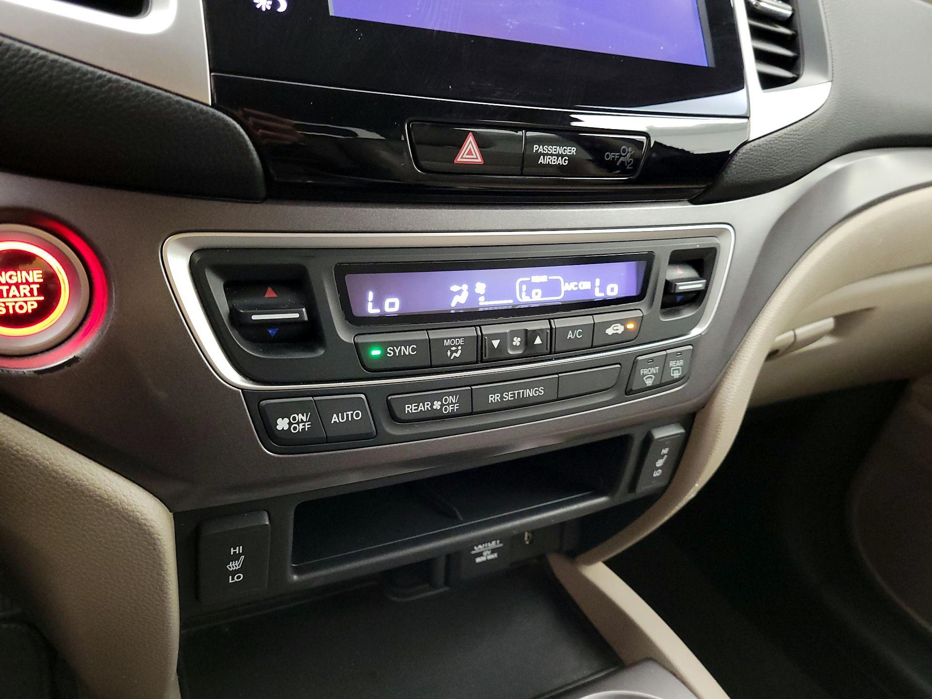 Thumbnail: 2017 Honda Ridgeline - 16