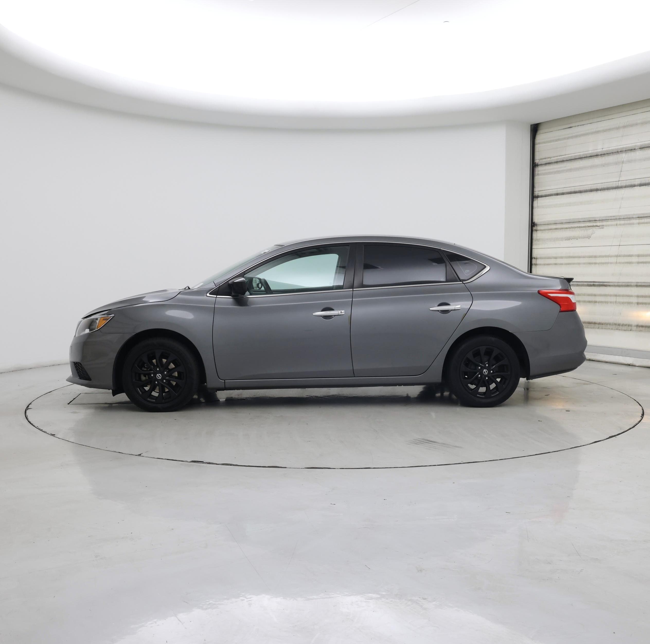Thumbnail: 2018 Nissan Sentra - 3