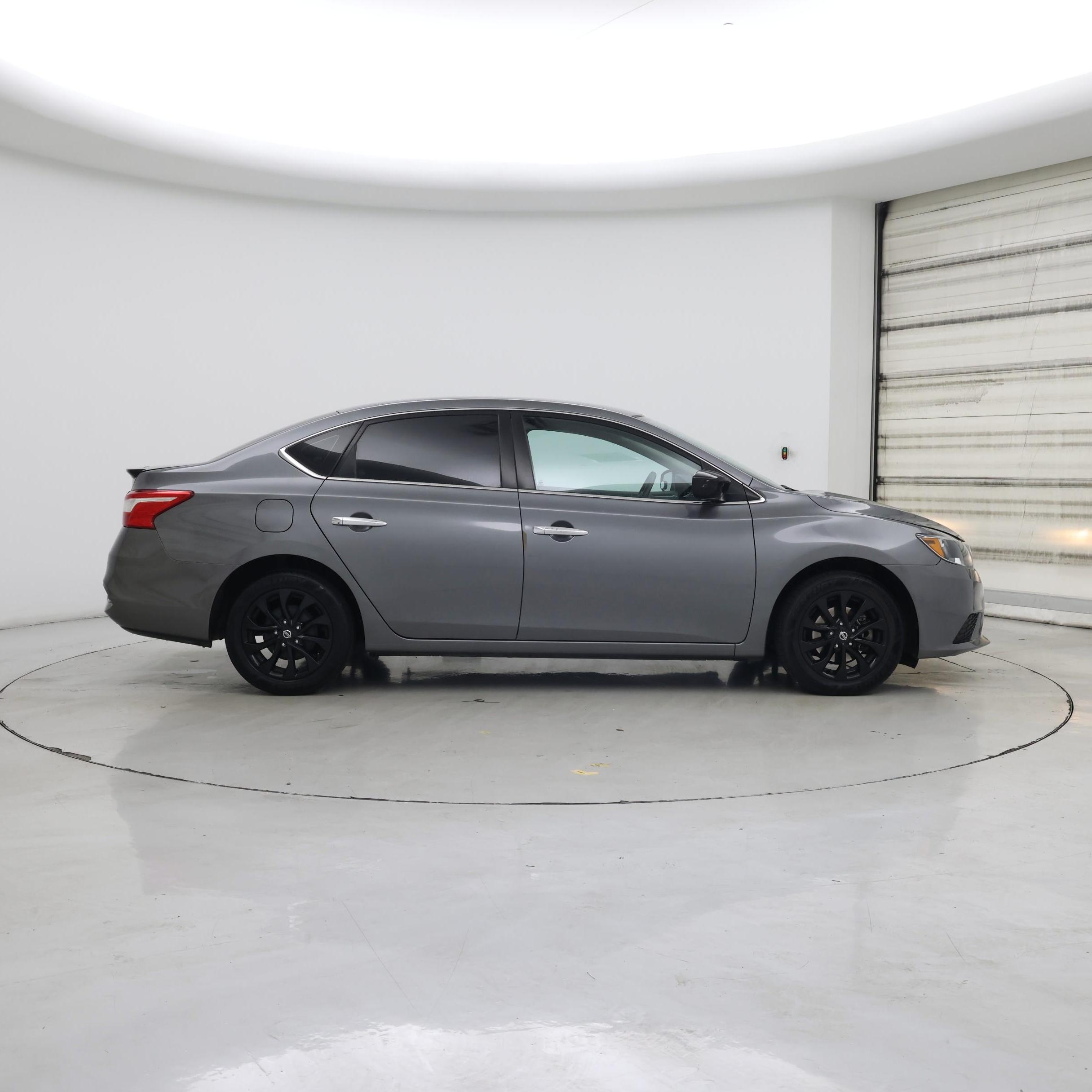 Thumbnail: 2018 Nissan Sentra - 7