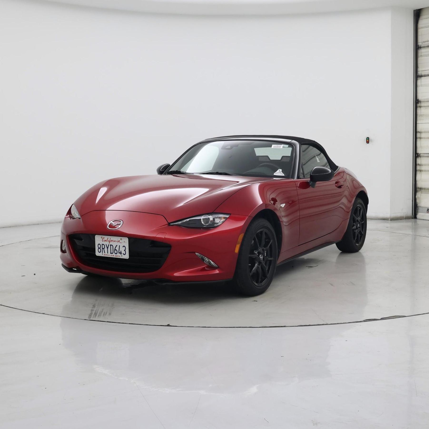 Thumbnail: 2020 Mazda MX-5 Miata - 4