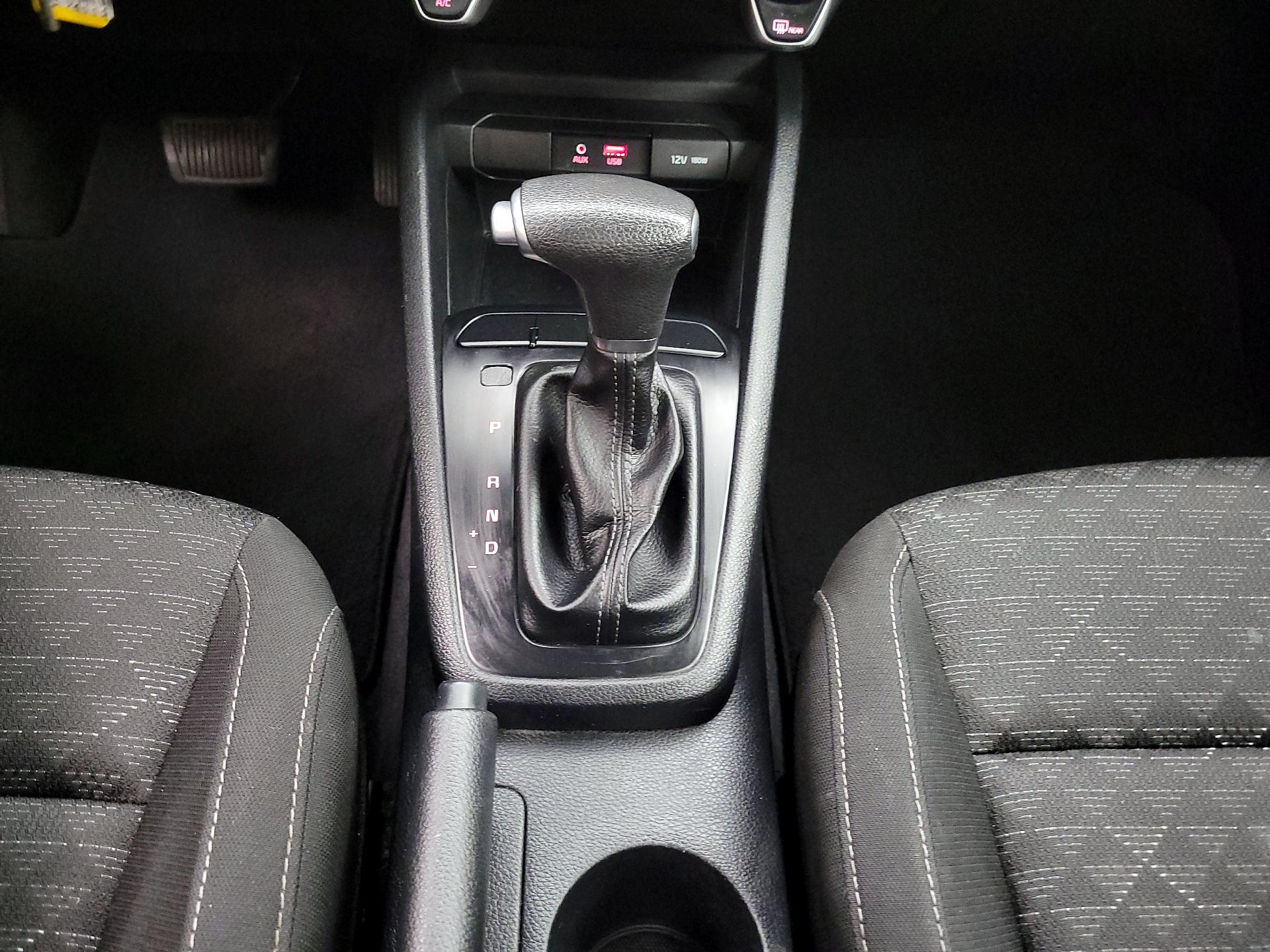Thumbnail: 2019 Kia Rio - 17