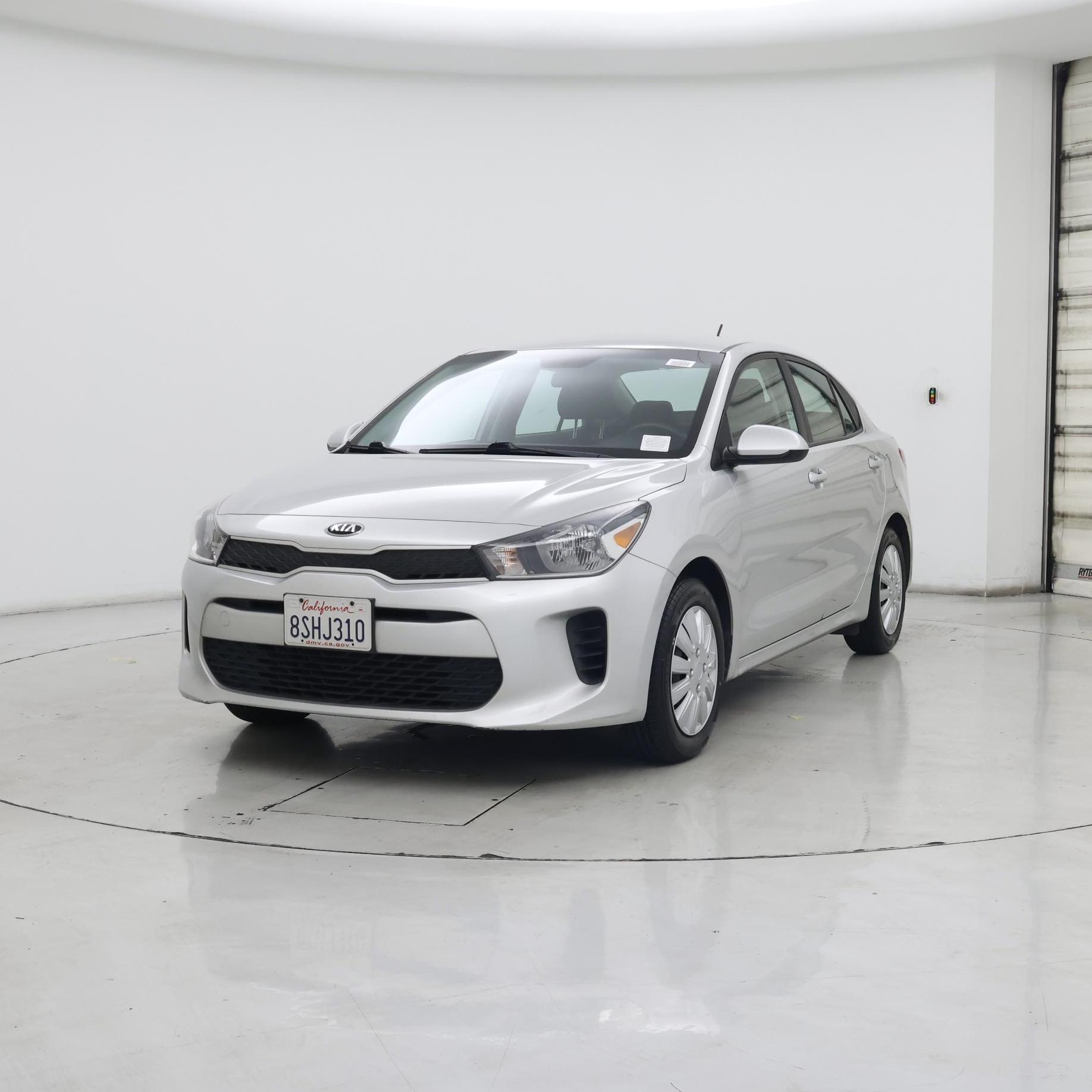 Thumbnail: 2019 Kia Rio - 4
