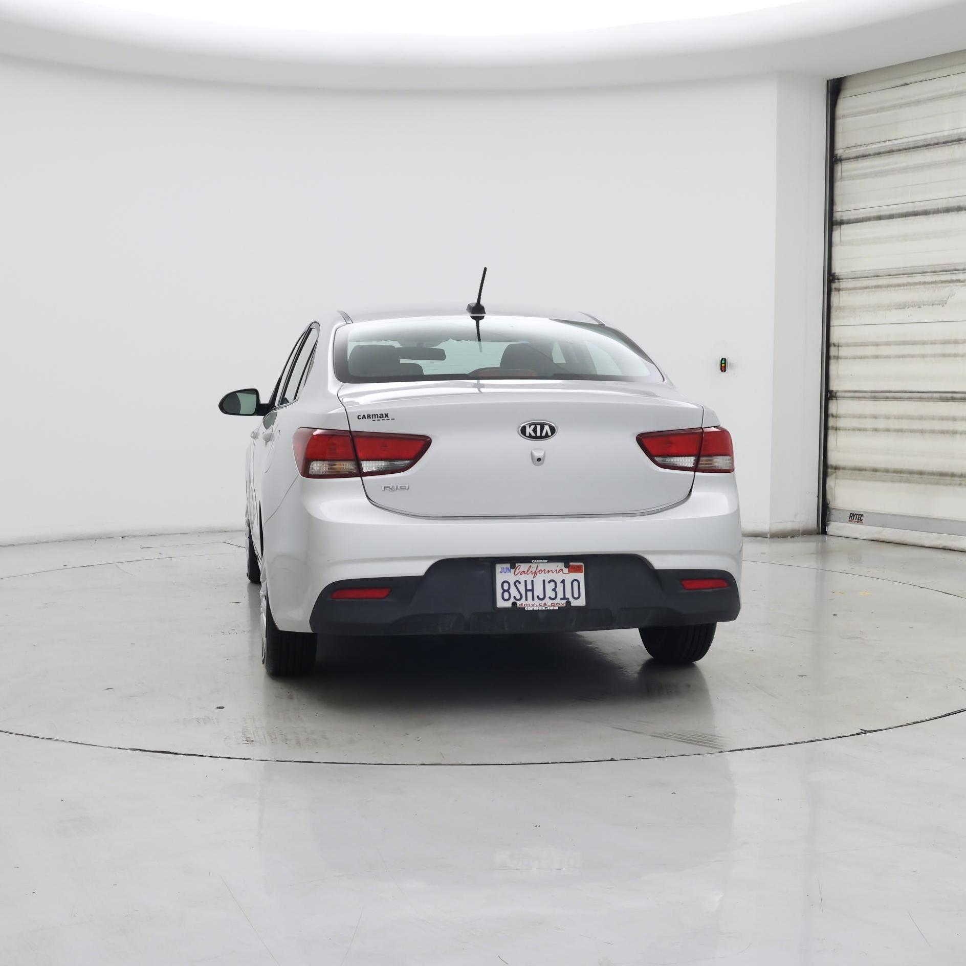 Thumbnail: 2019 Kia Rio - 6