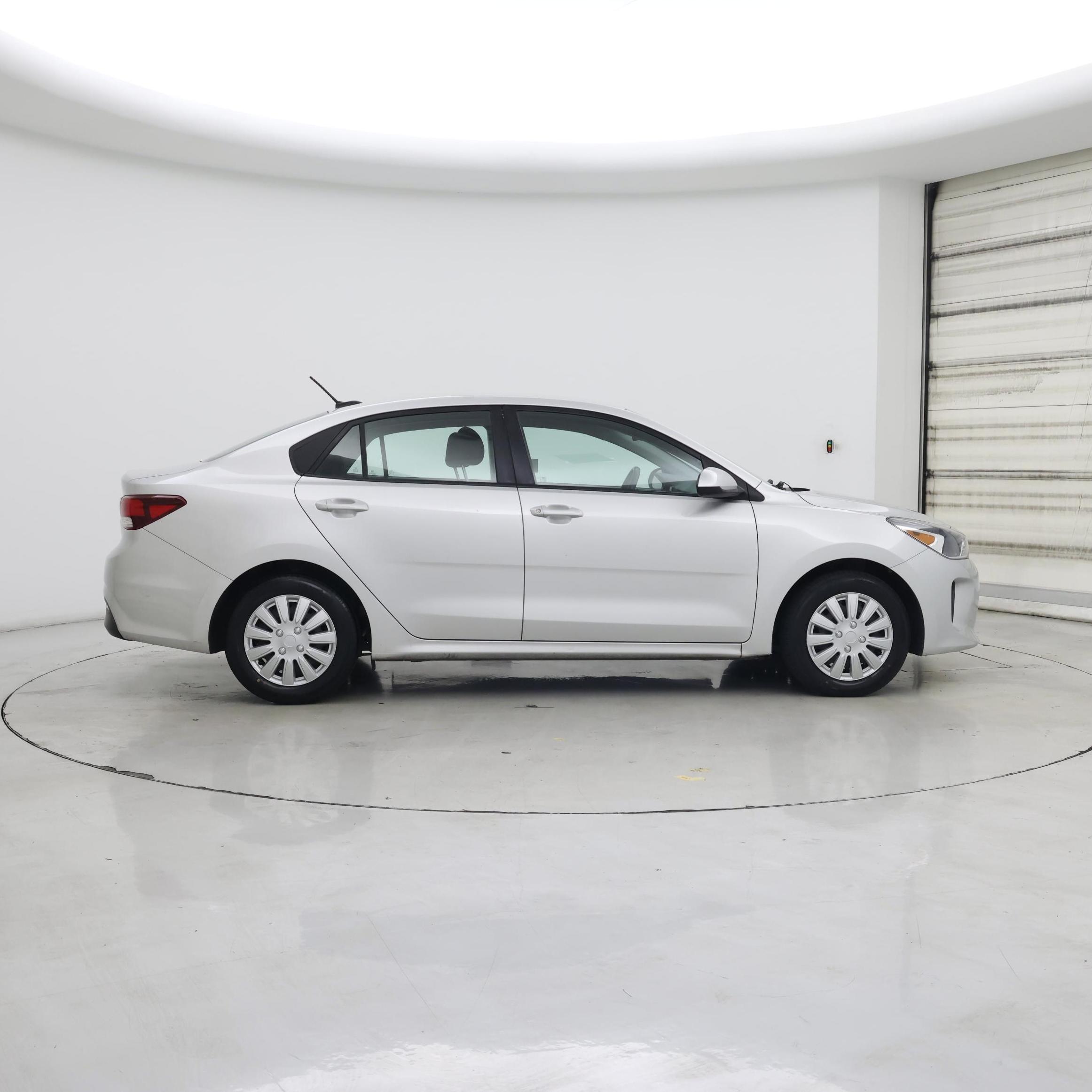 Thumbnail: 2019 Kia Rio - 7