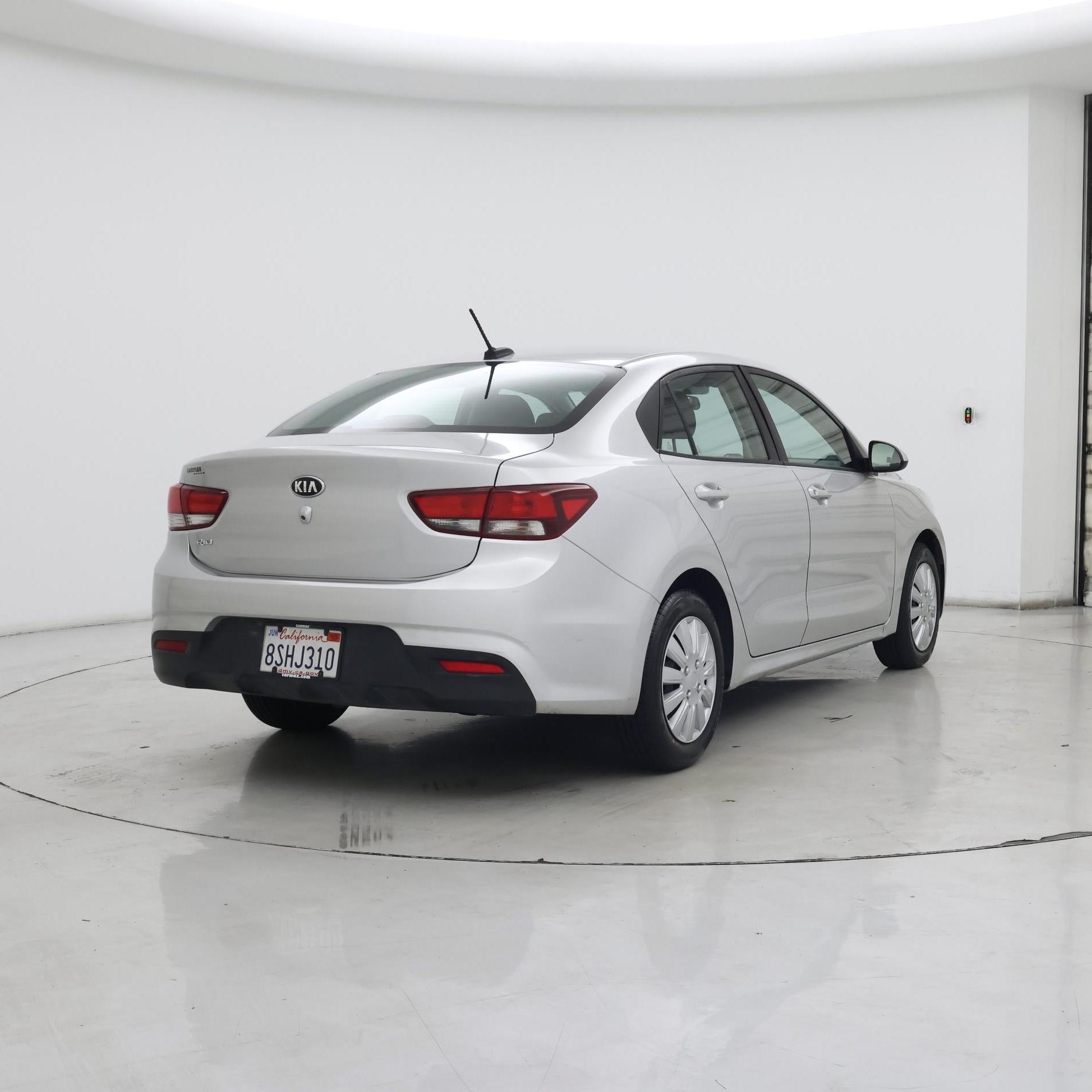 Thumbnail: 2019 Kia Rio - 8