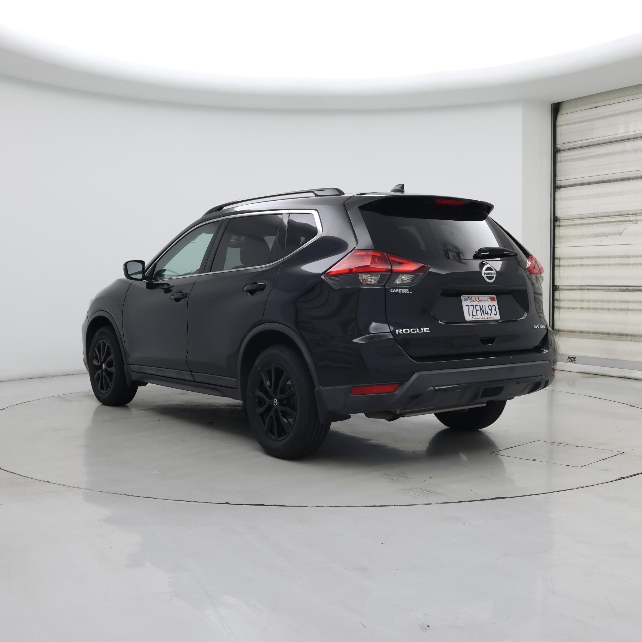 Thumbnail: 2017 Nissan Rogue - 2