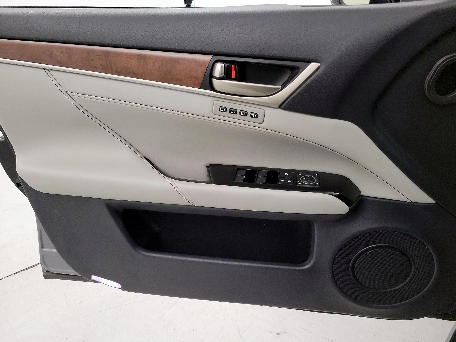 Thumbnail: 2015 Lexus GS - 12